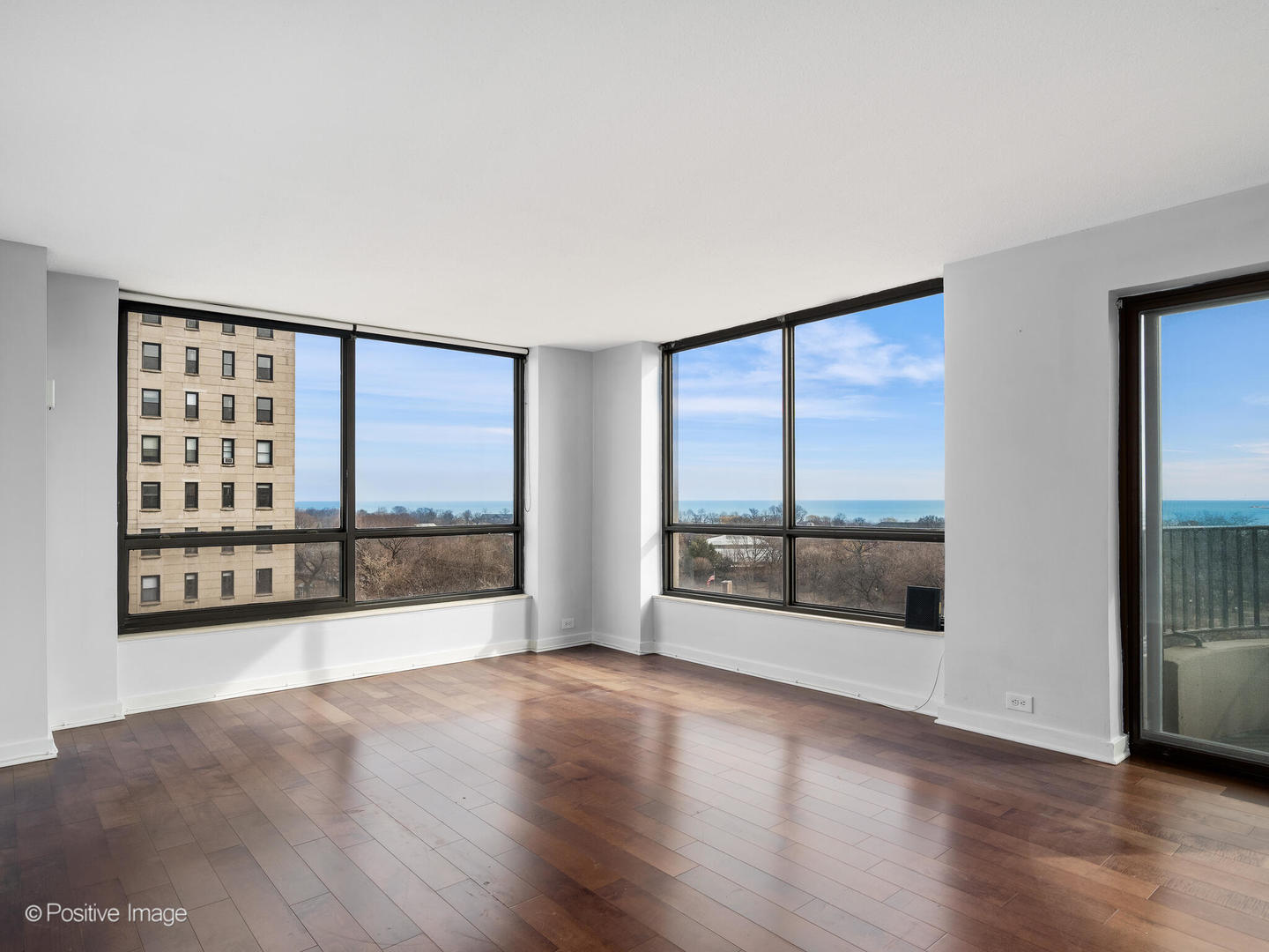 2020 N Lincoln Park West N Unit: 8F