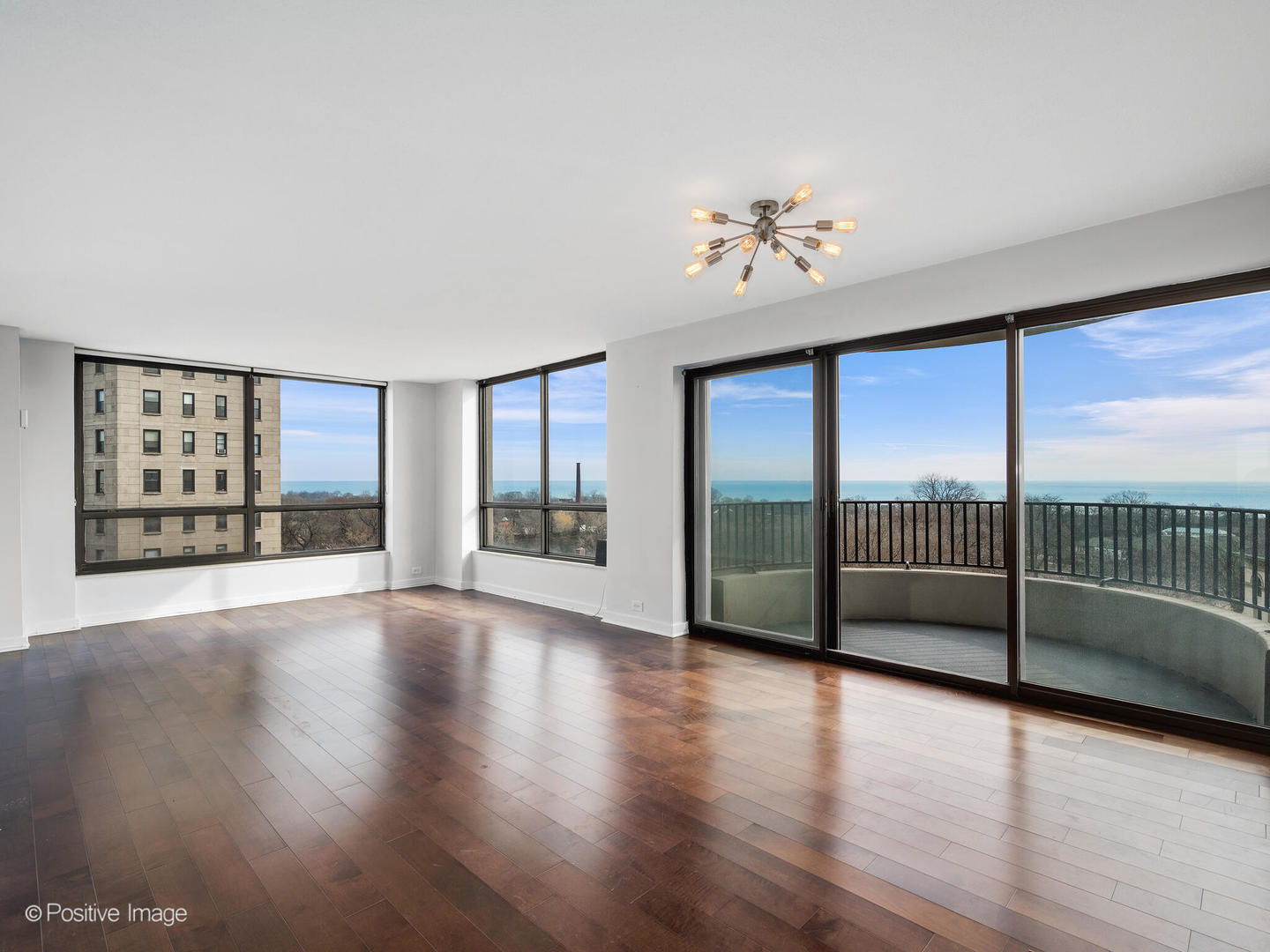 2020 N Lincoln Park West N Unit: 8F