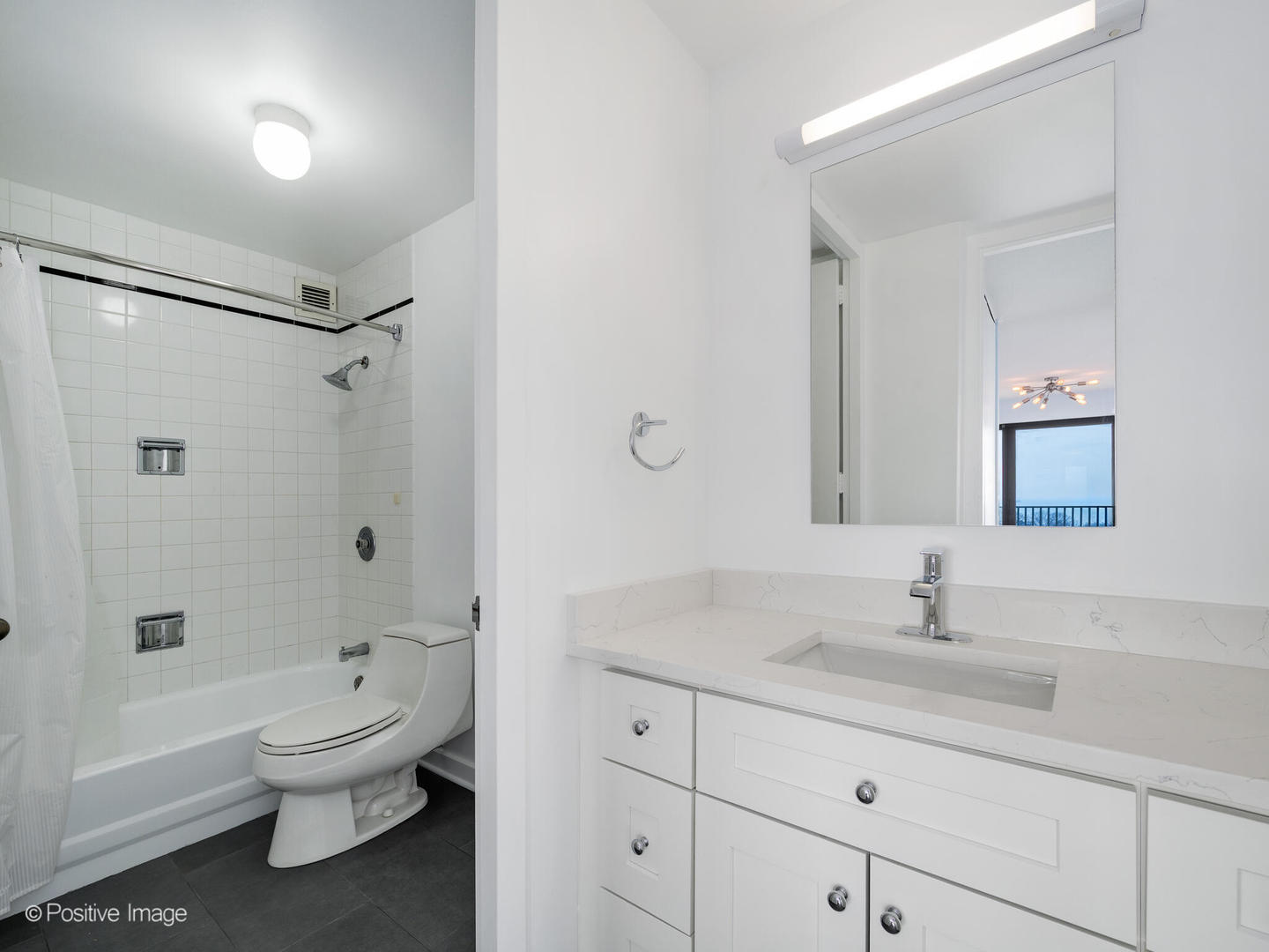 2020 N Lincoln Park West N Unit: 8F