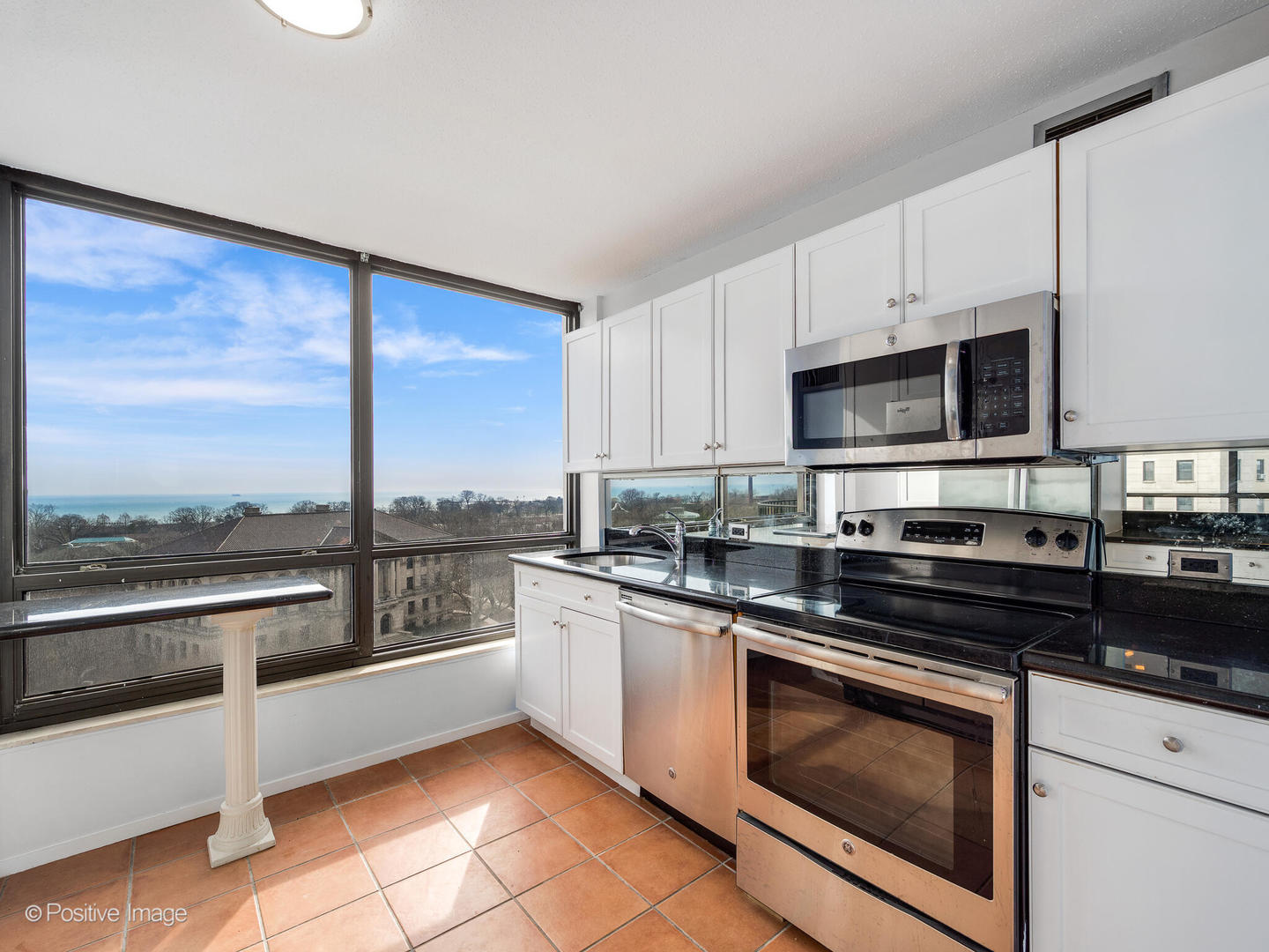 2020 N Lincoln Park West N Unit: 8F
