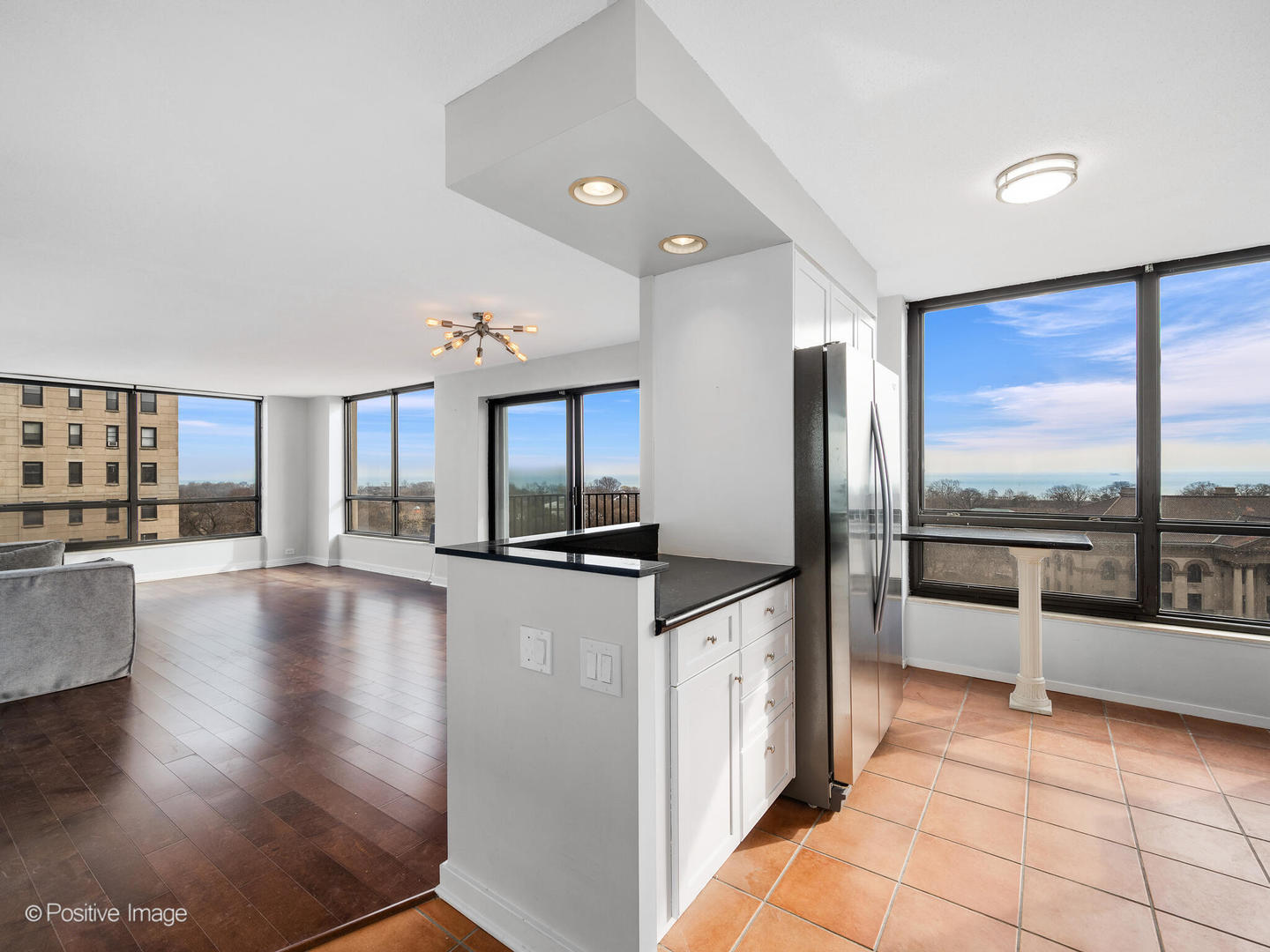2020 N Lincoln Park West N Unit: 8F