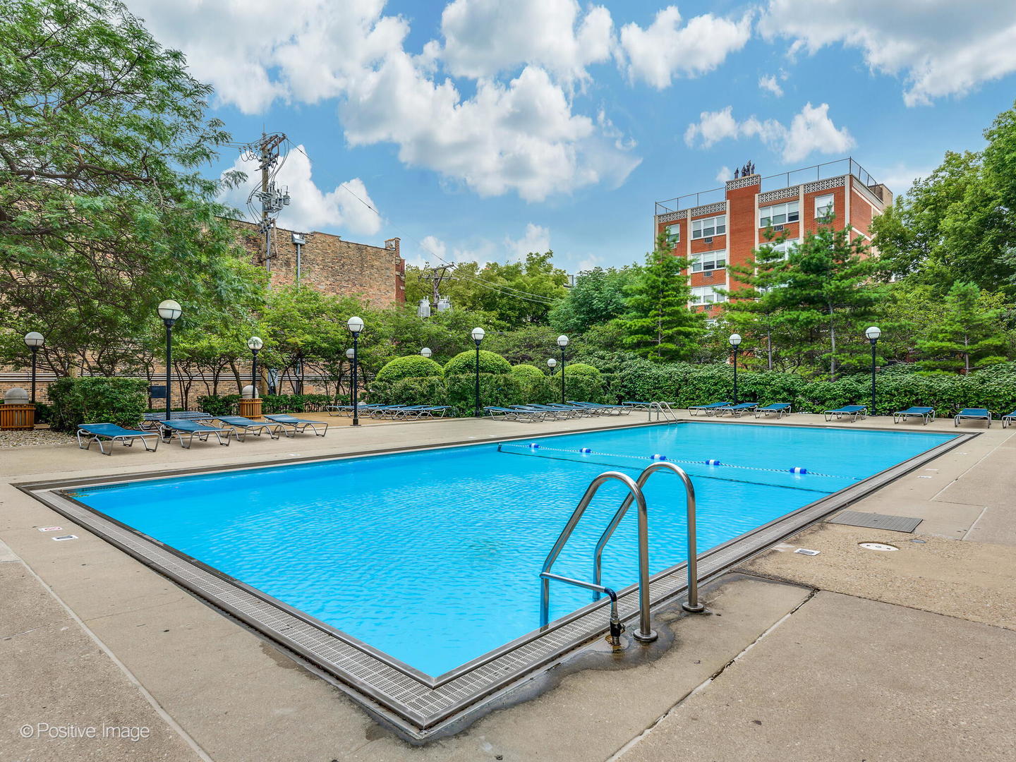 2020 N Lincoln Park West N Unit: 8F