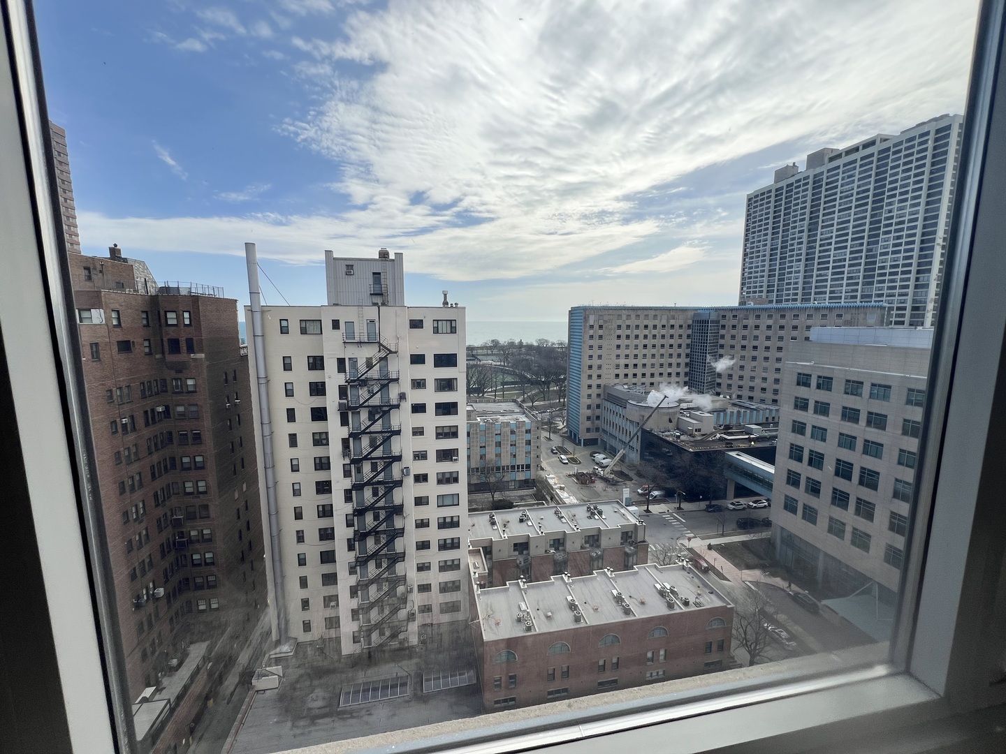 2909 N Sheridan Road Unit: 1703