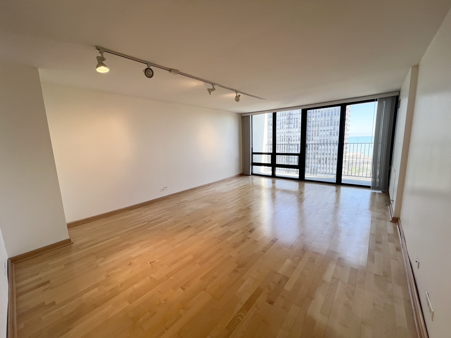 1636 N Wells Street Unit: 3409
