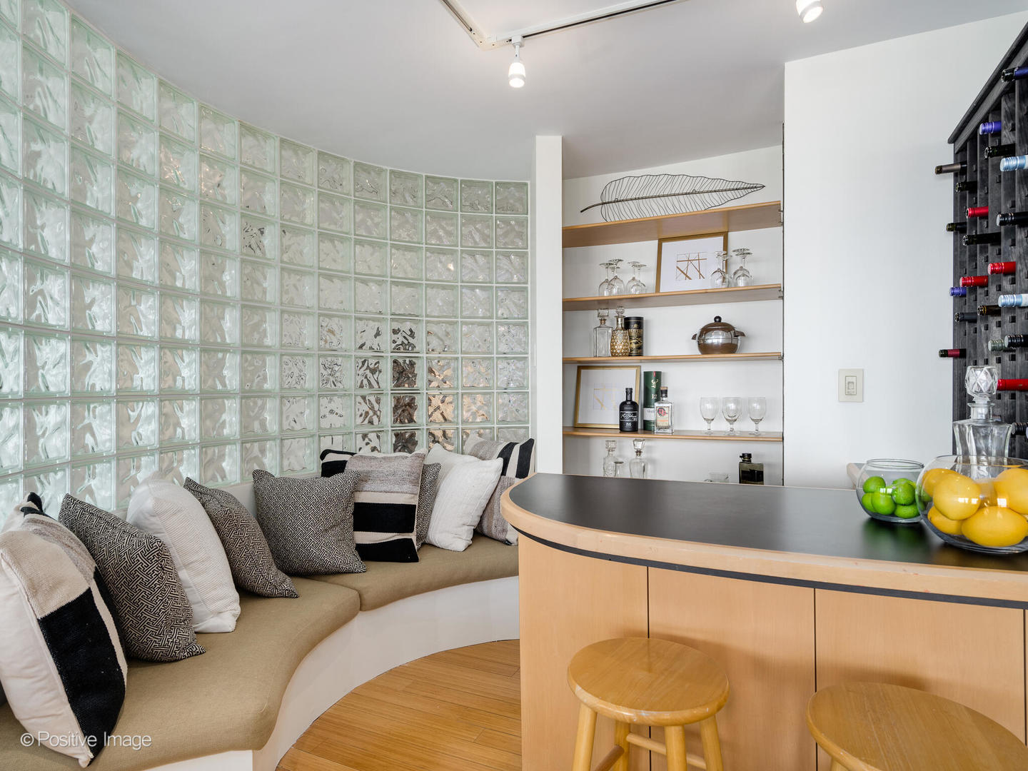 2020 N Lincoln Park West Unit: 31DE