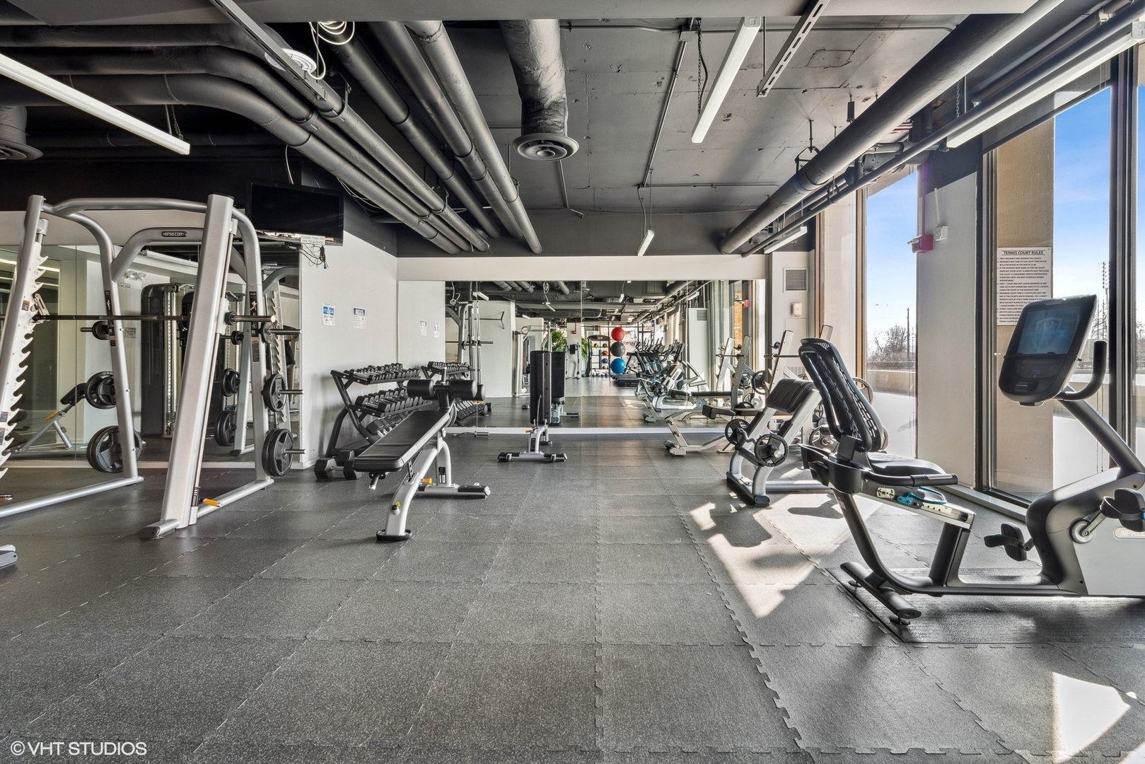 2020 N LINCOLN PARK WEST Unit: 4F