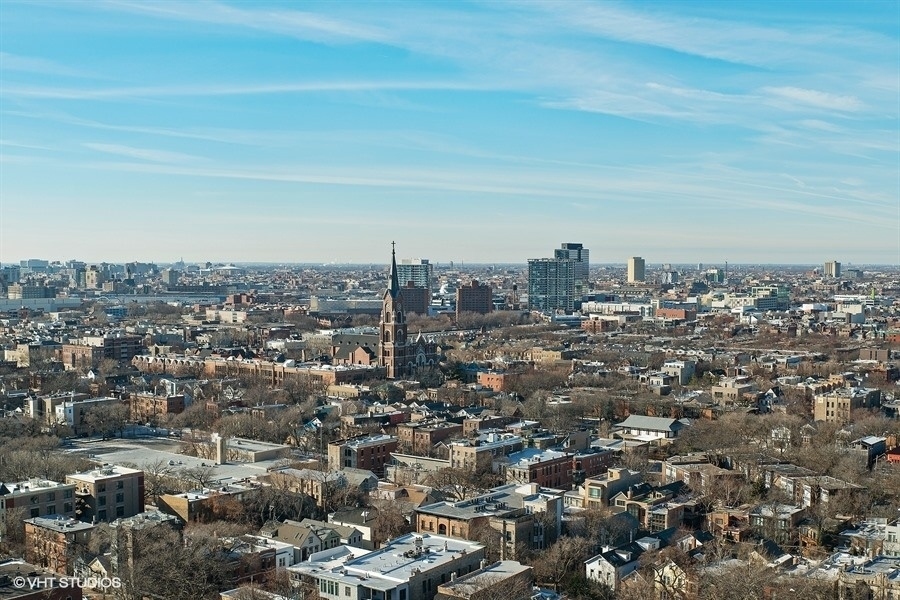 1850 N Clark Street Unit: 2106