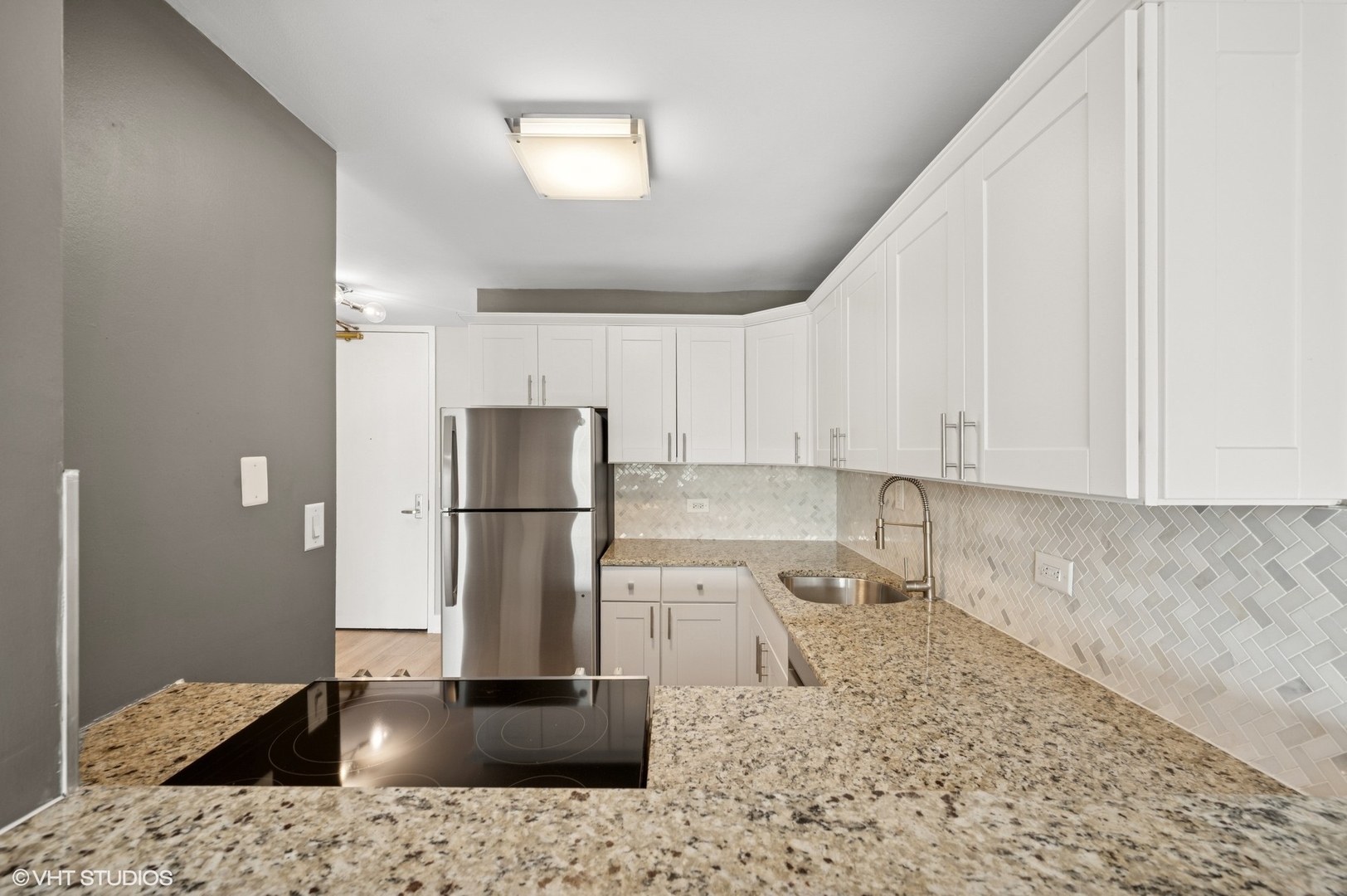 2020 N Lincoln Park West Unit: 30L