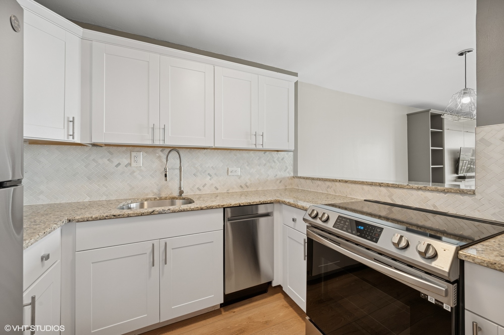 2020 N Lincoln Park West Unit: 30L