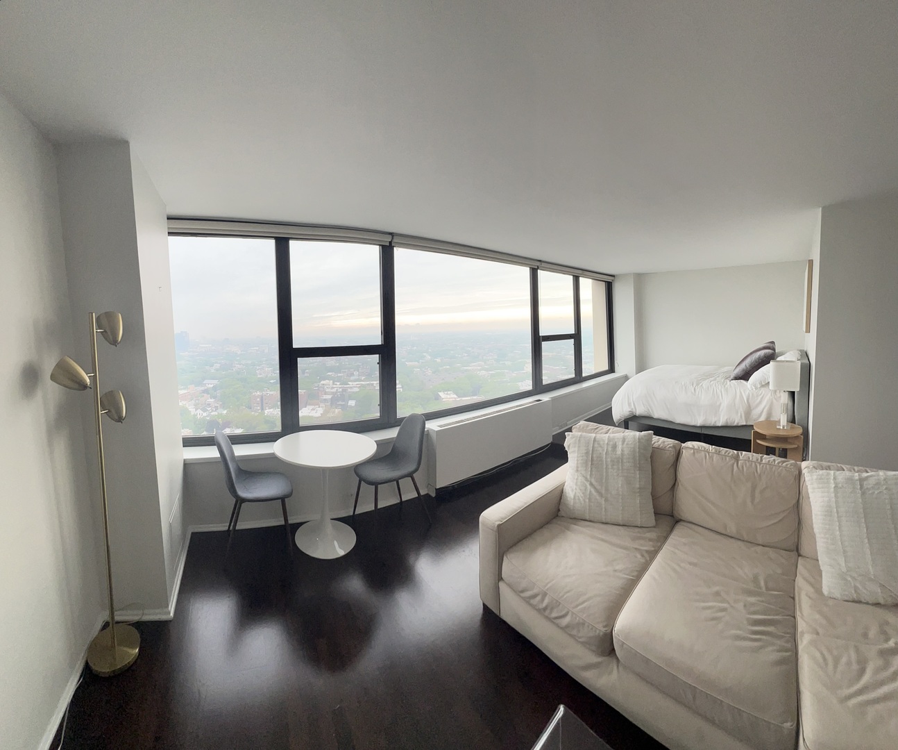 1850 N Clark Street Unit: 2504