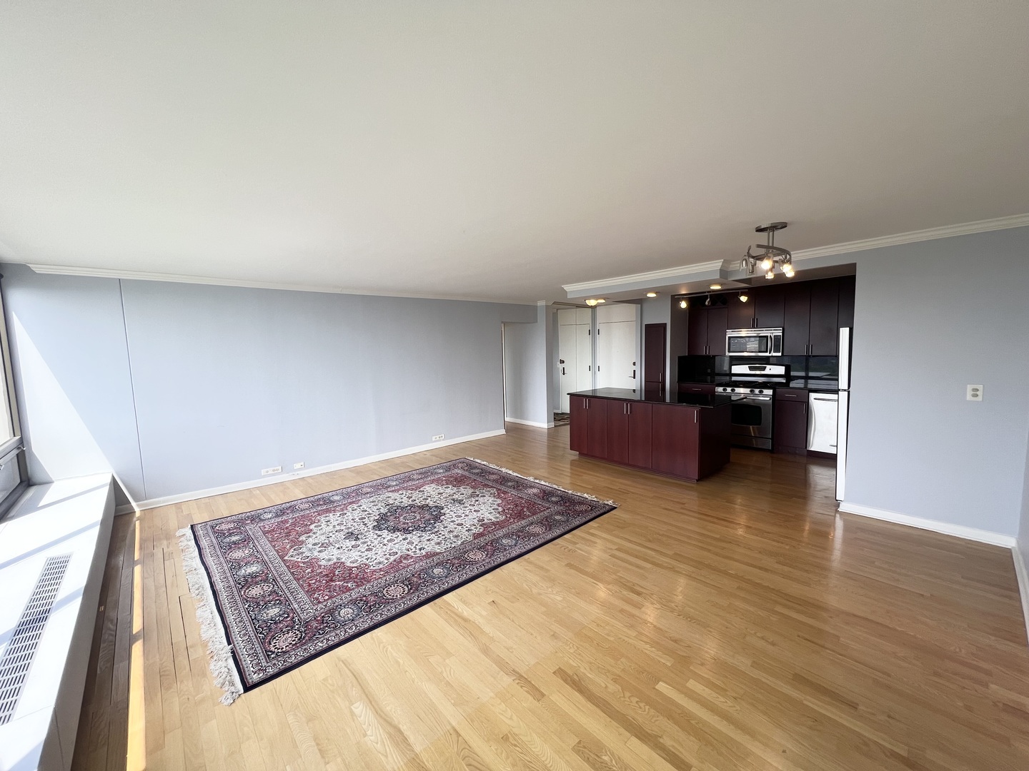 2800 N Lake Shore Drive Unit: 2610
