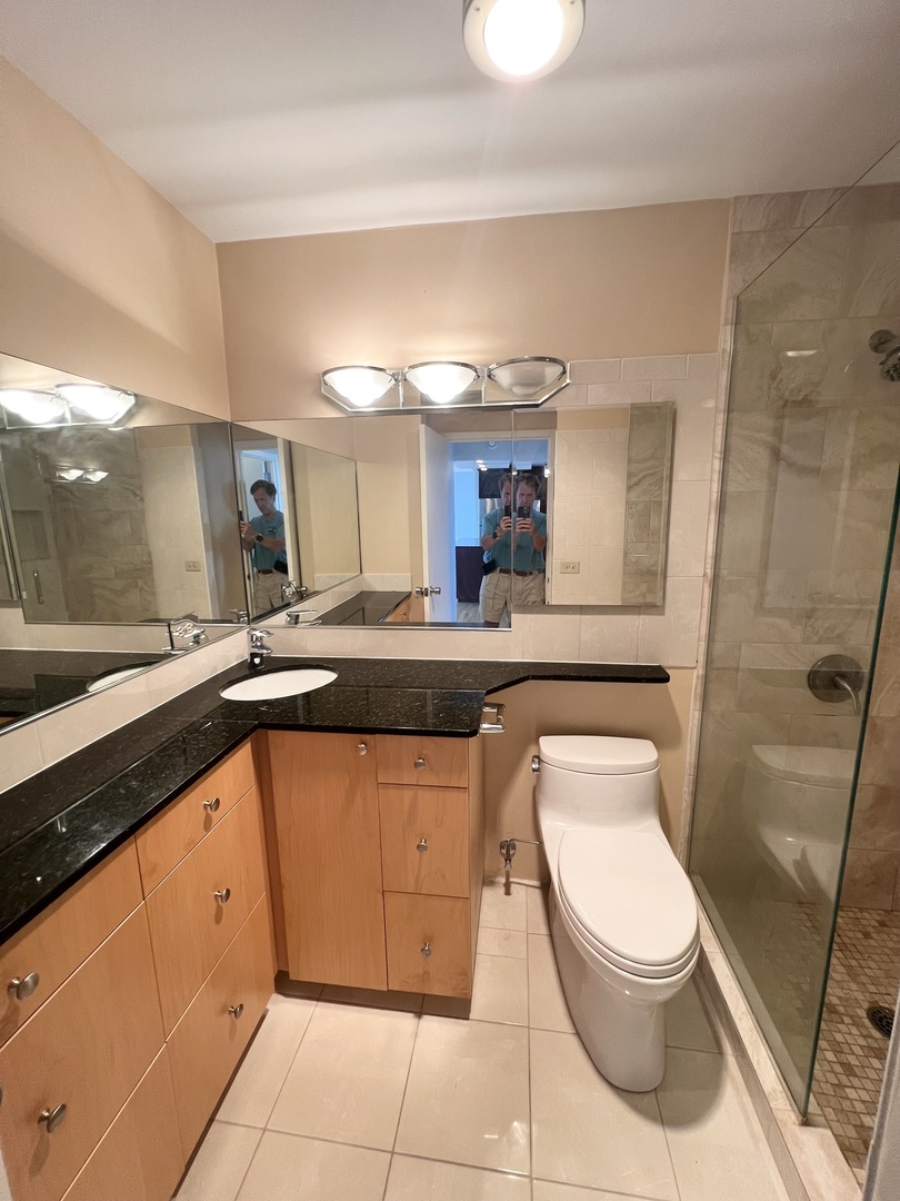 2800 N Lake Shore Drive Unit: 2610