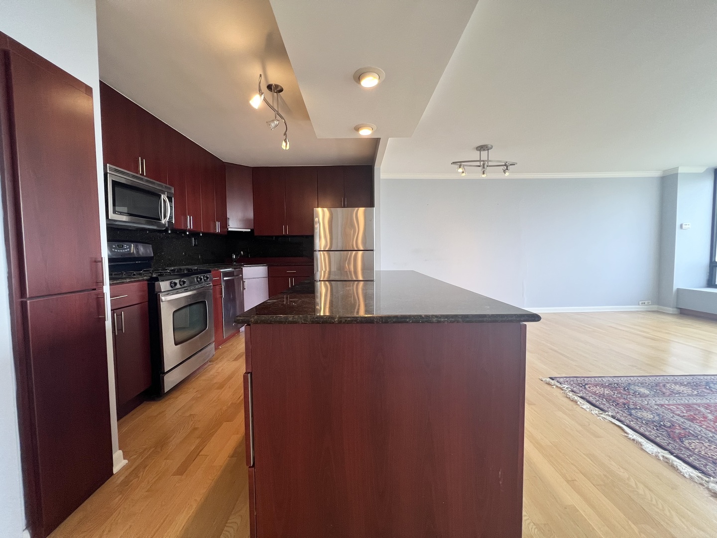 2800 N Lake Shore Drive Unit: 2610