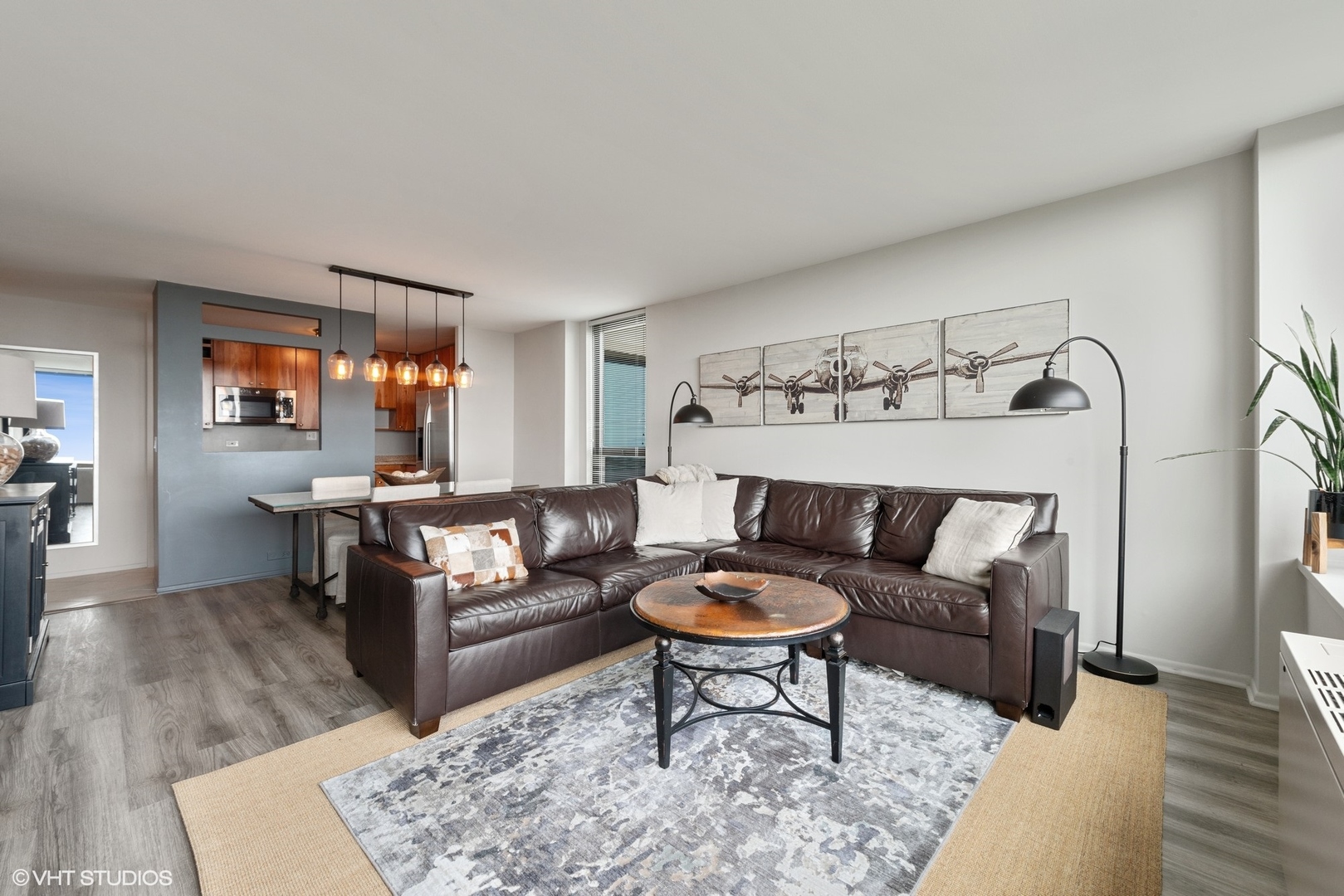1850 N Clark Street Unit: 1501