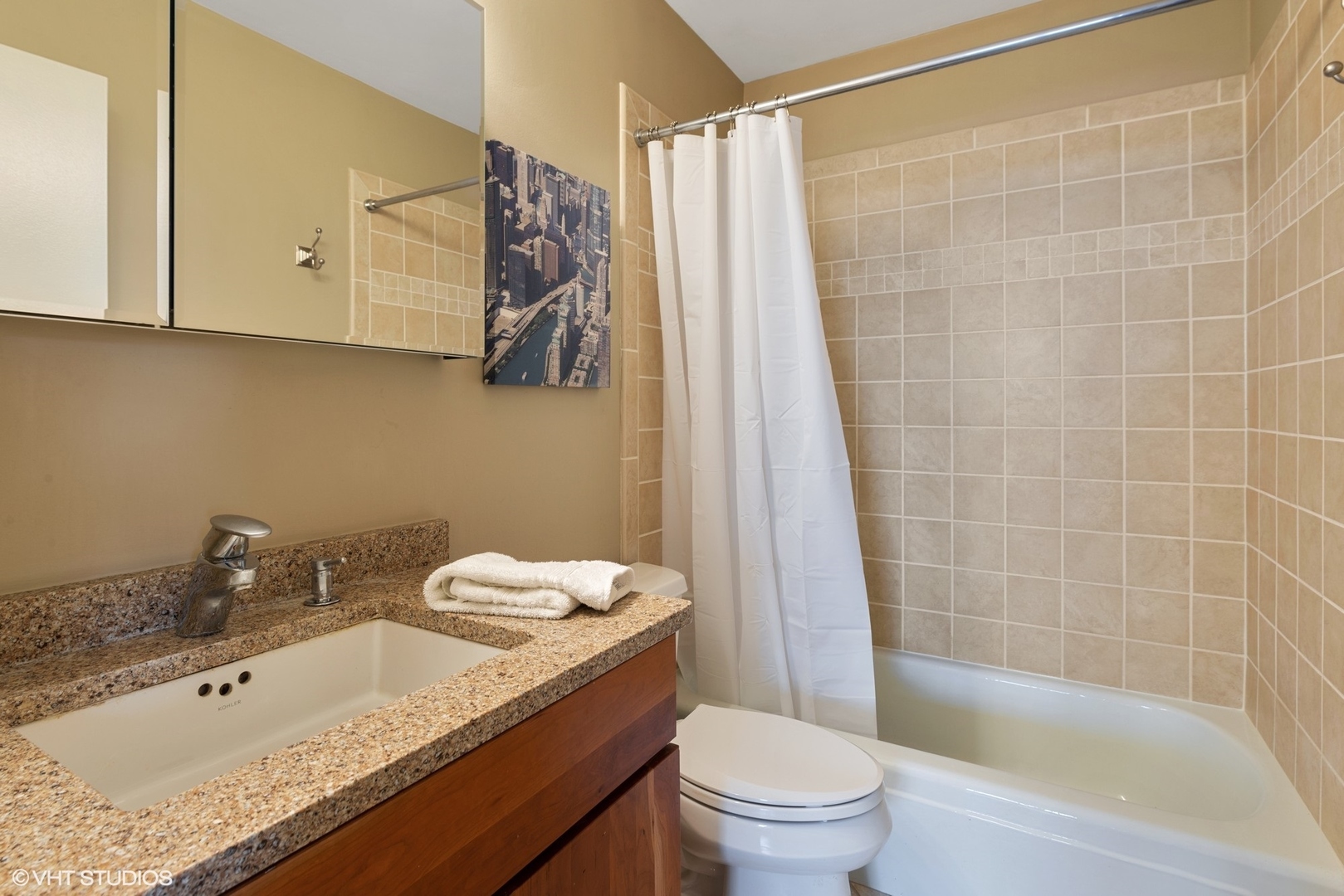 1850 N Clark Street Unit: 1501