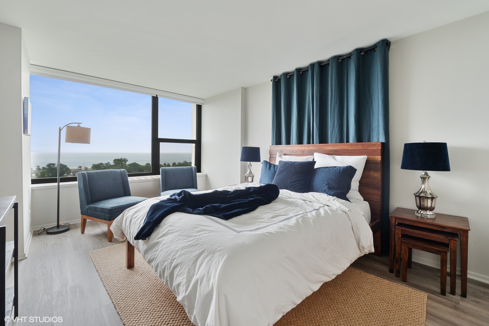 1850 N Clark Street Unit: 1501