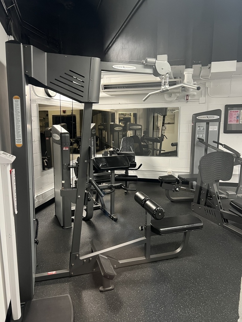 2626 N Lakeview Avenue Unit: 1509