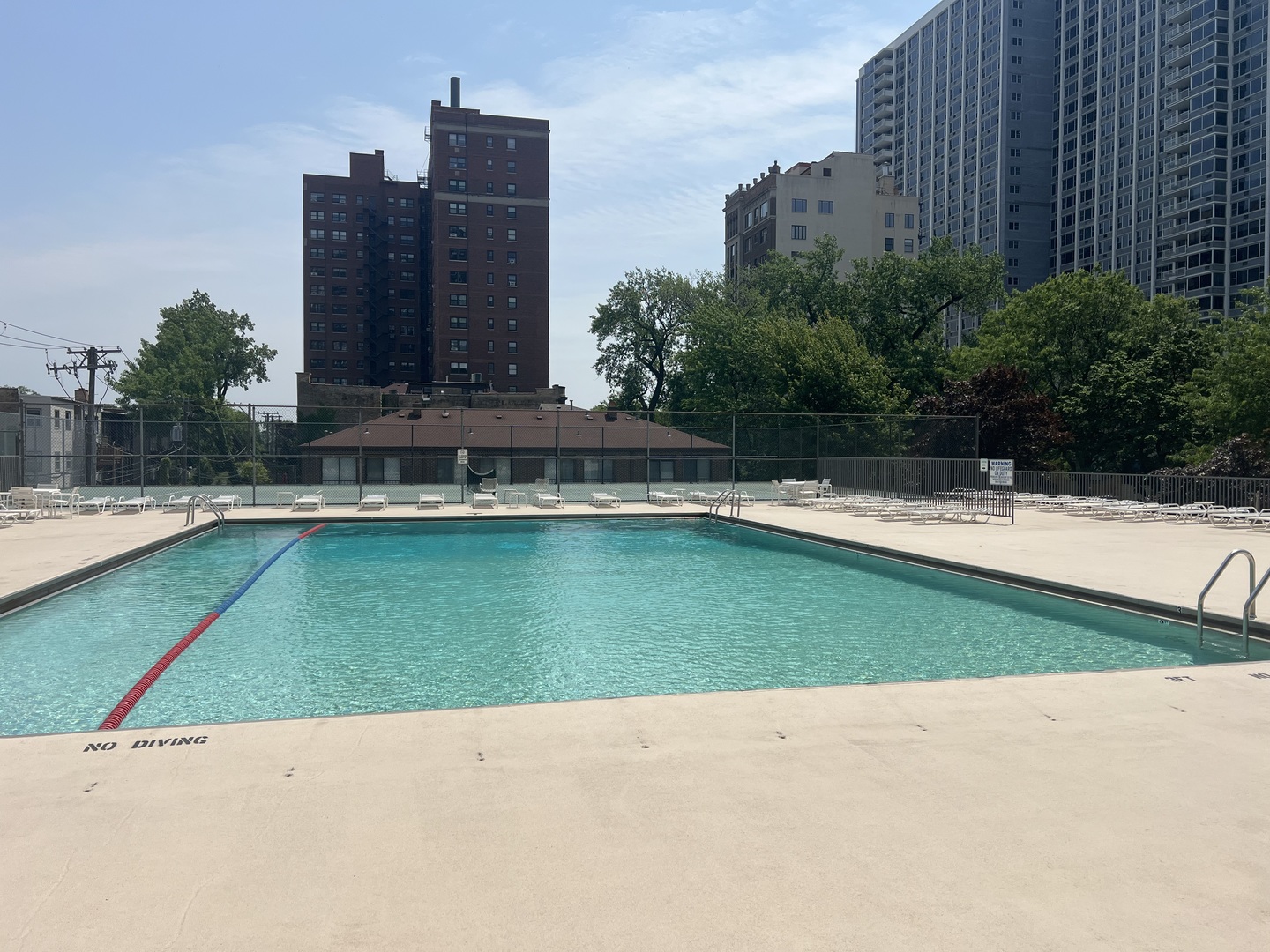 4343 N Clarendon Avenue Unit: 906