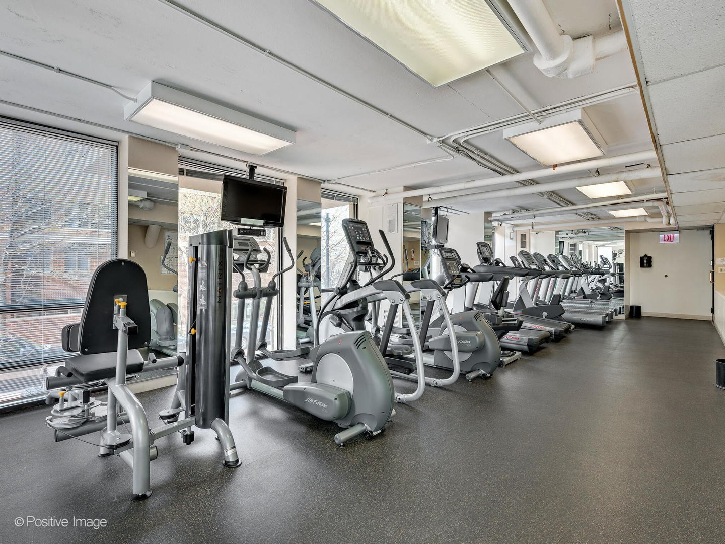 1660 N LASALLE Drive Unit: 2606