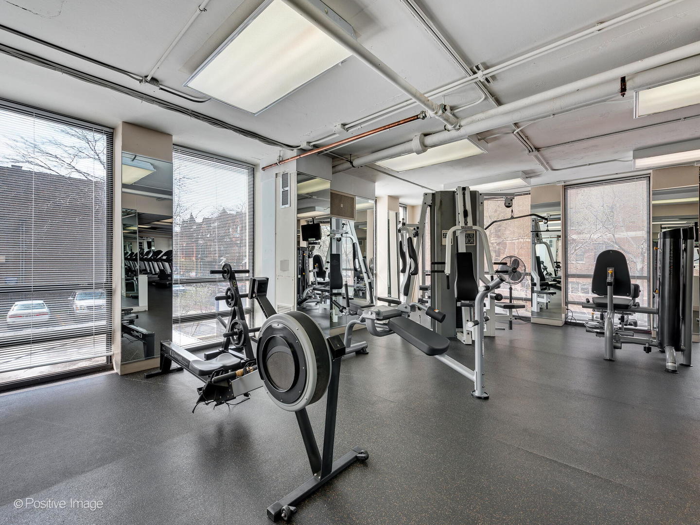 1660 N LASALLE Drive Unit: 2606