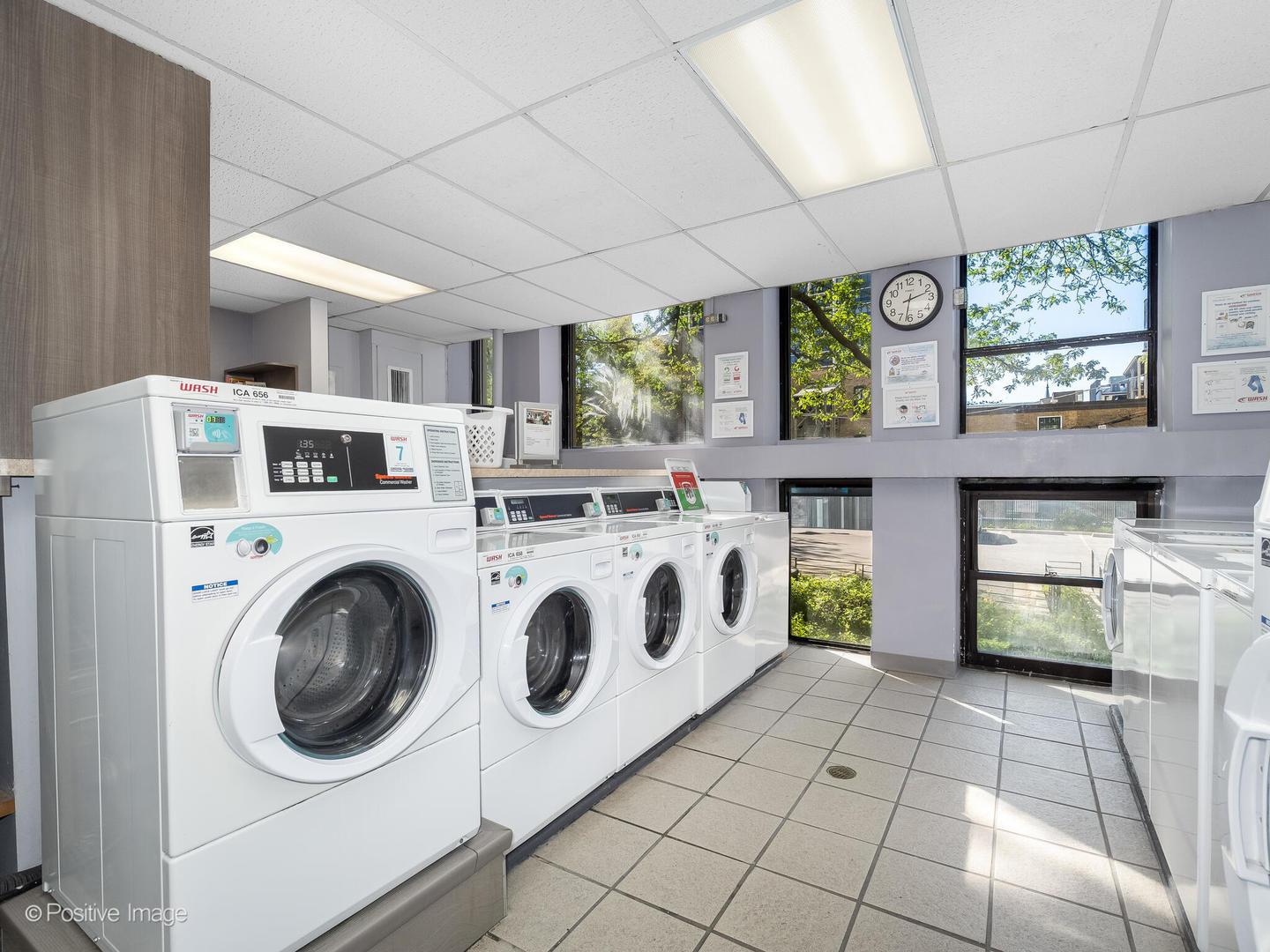 1660 N LASALLE Drive Unit: 2606