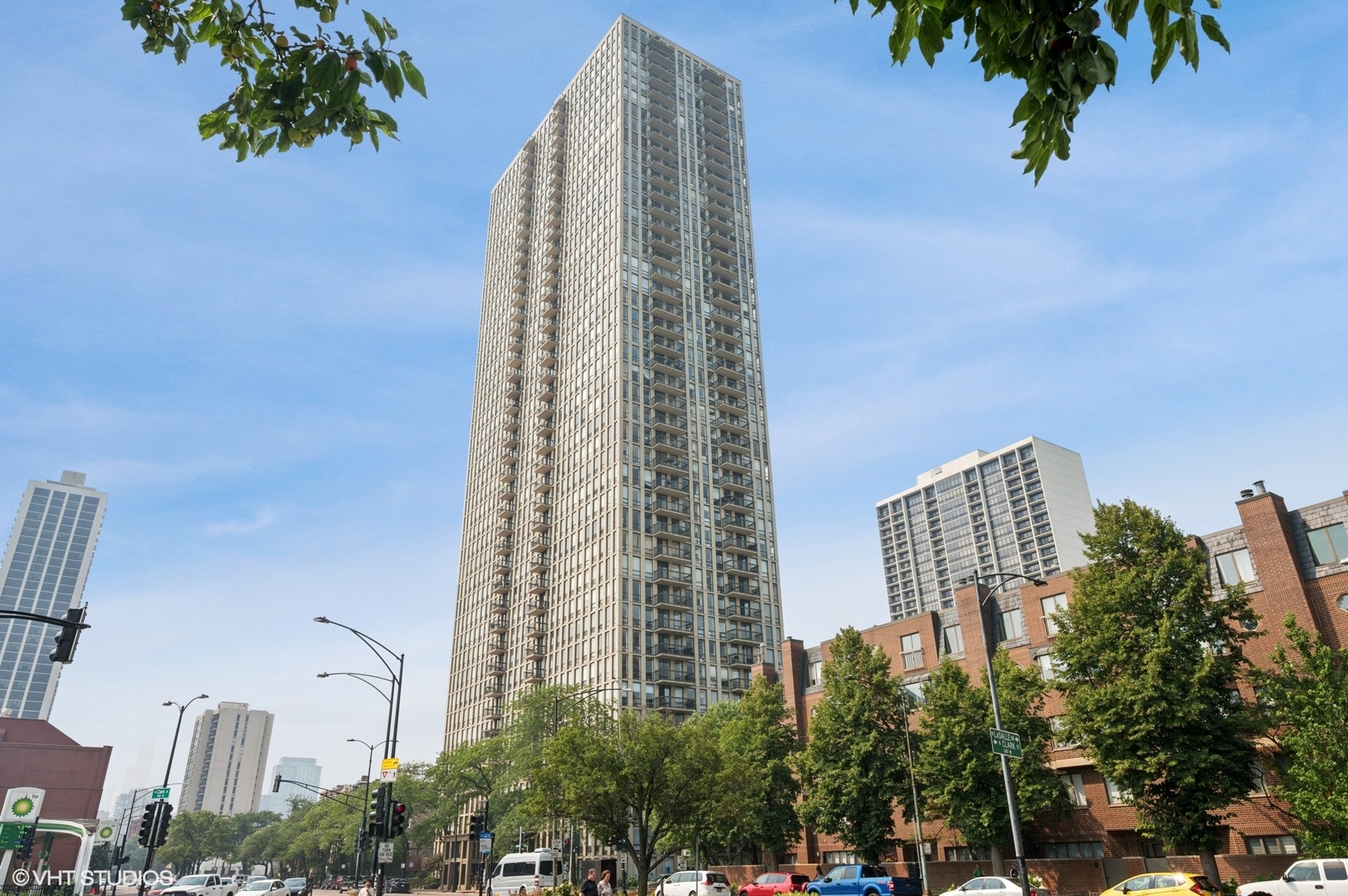 1660 N LASALLE Drive Unit: 2606