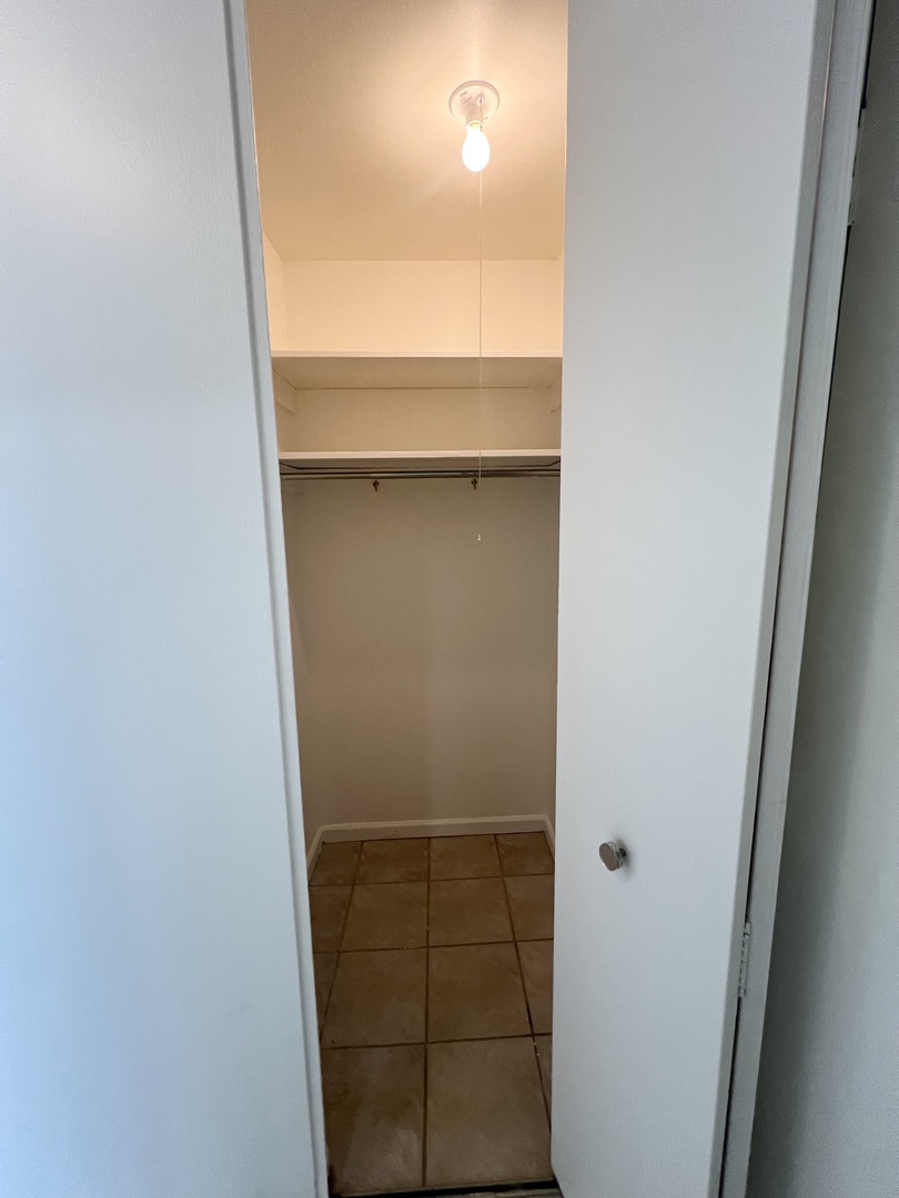 1850 N Clark Street Unit: 1608