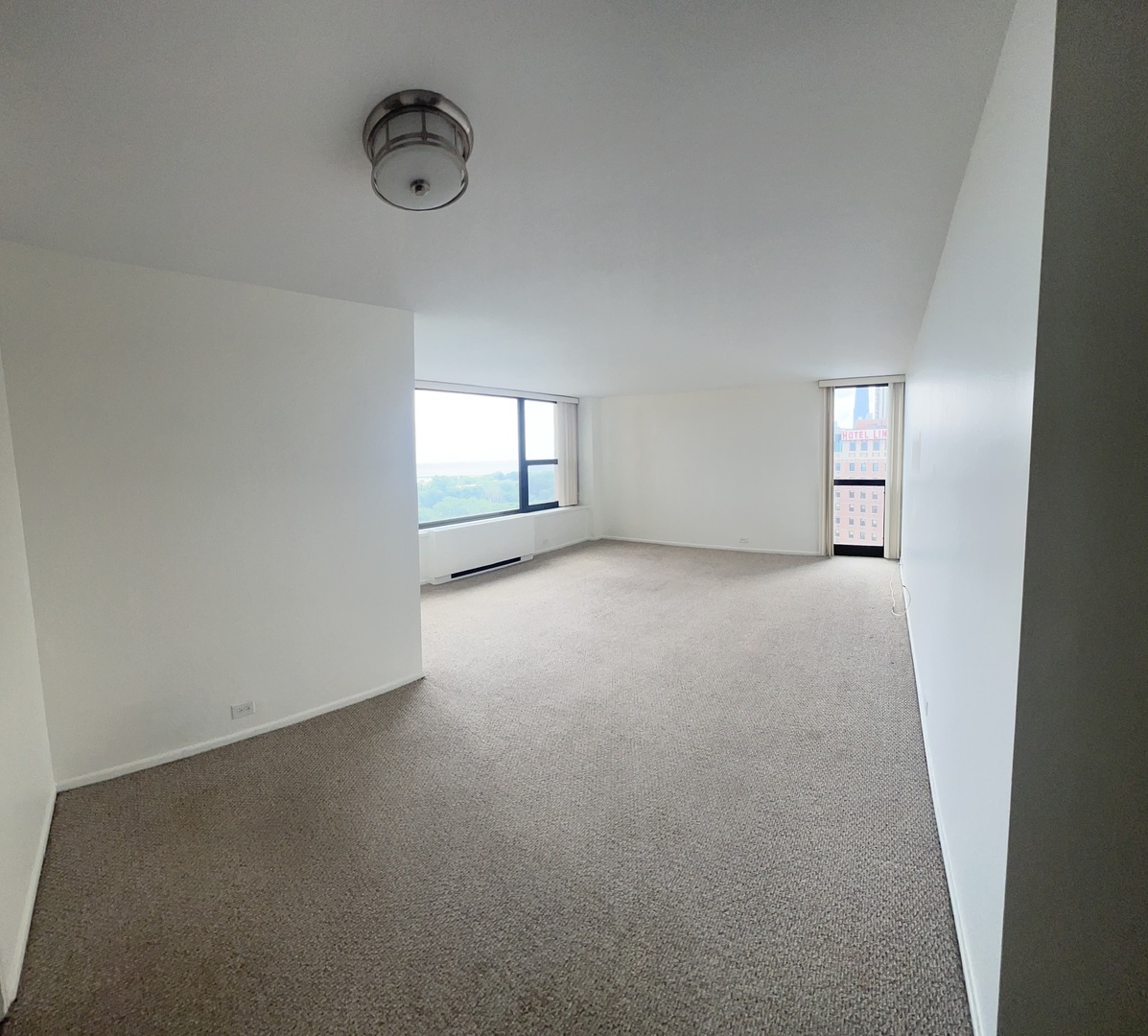 1850 N Clark Street Unit: 1608