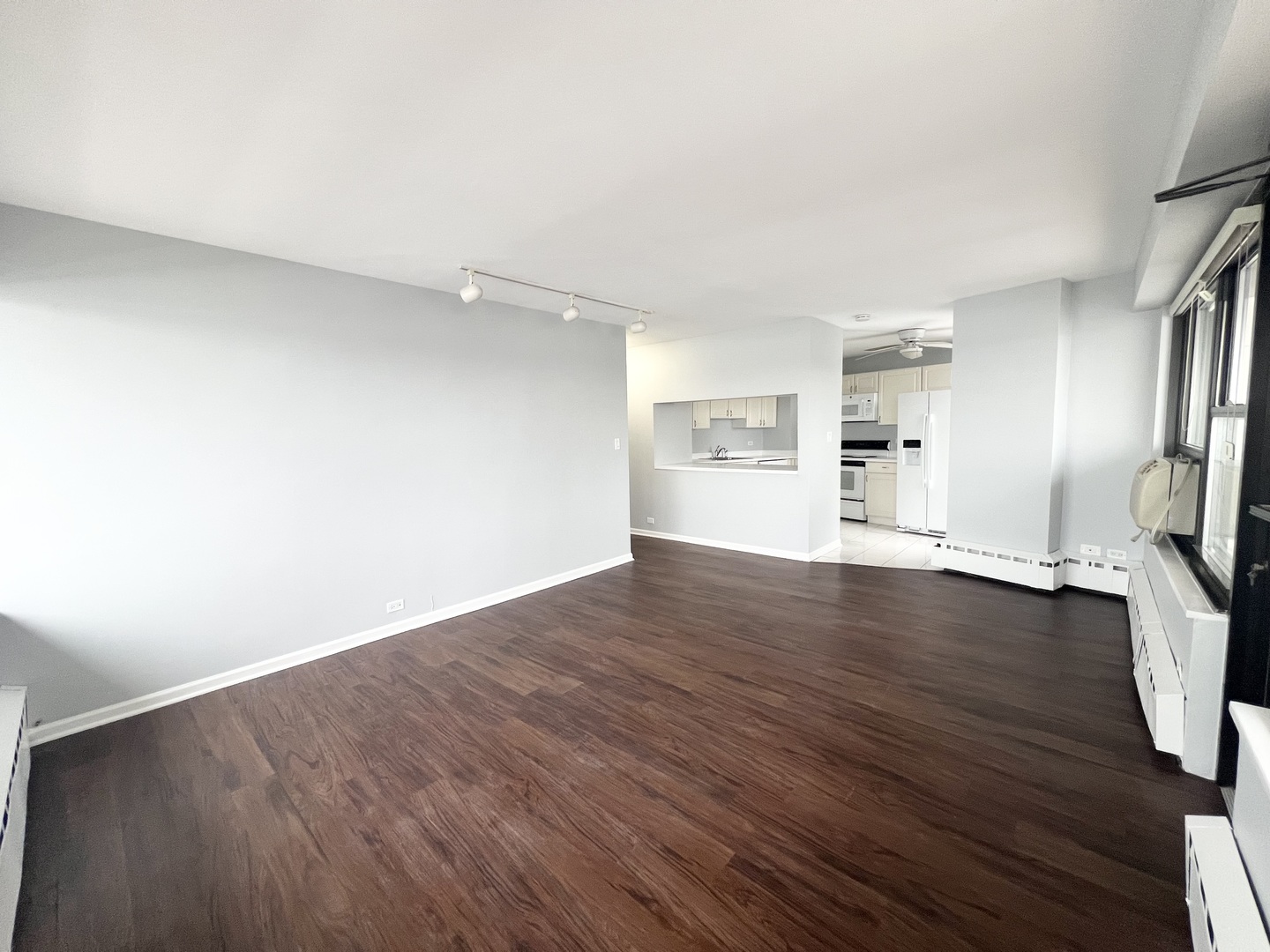 3410 N LAKE SHORE Drive Unit: 7D