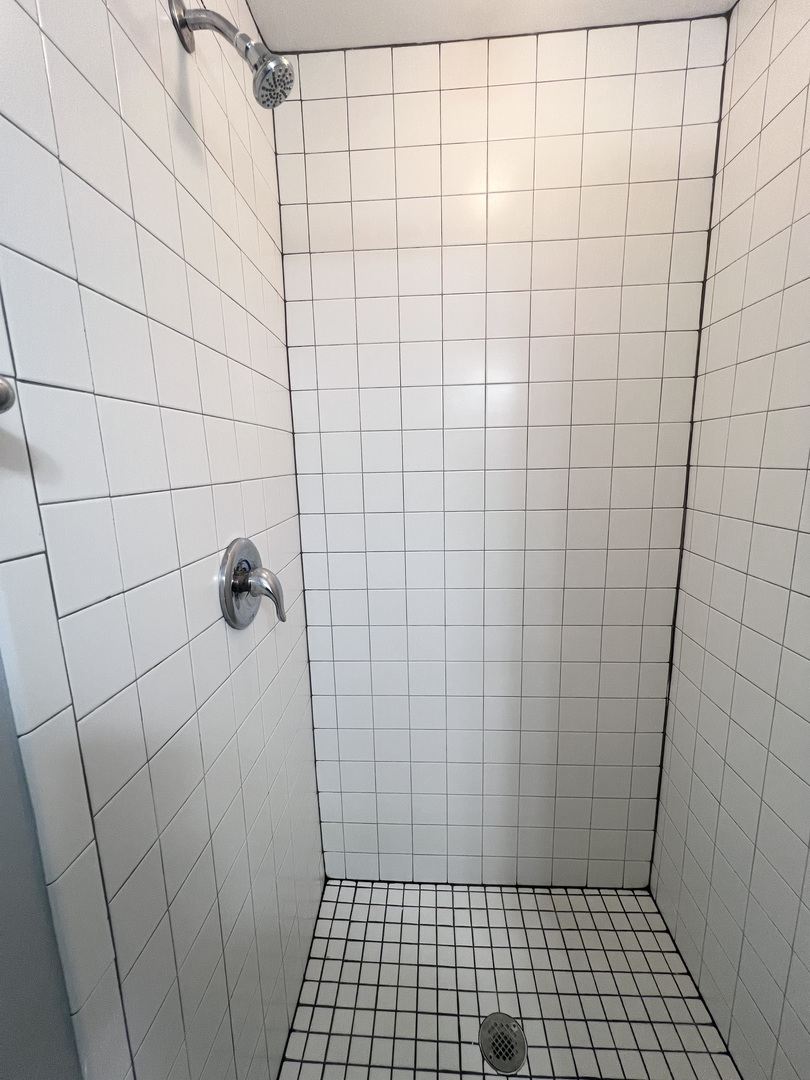 3410 N LAKE SHORE Drive Unit: 7D