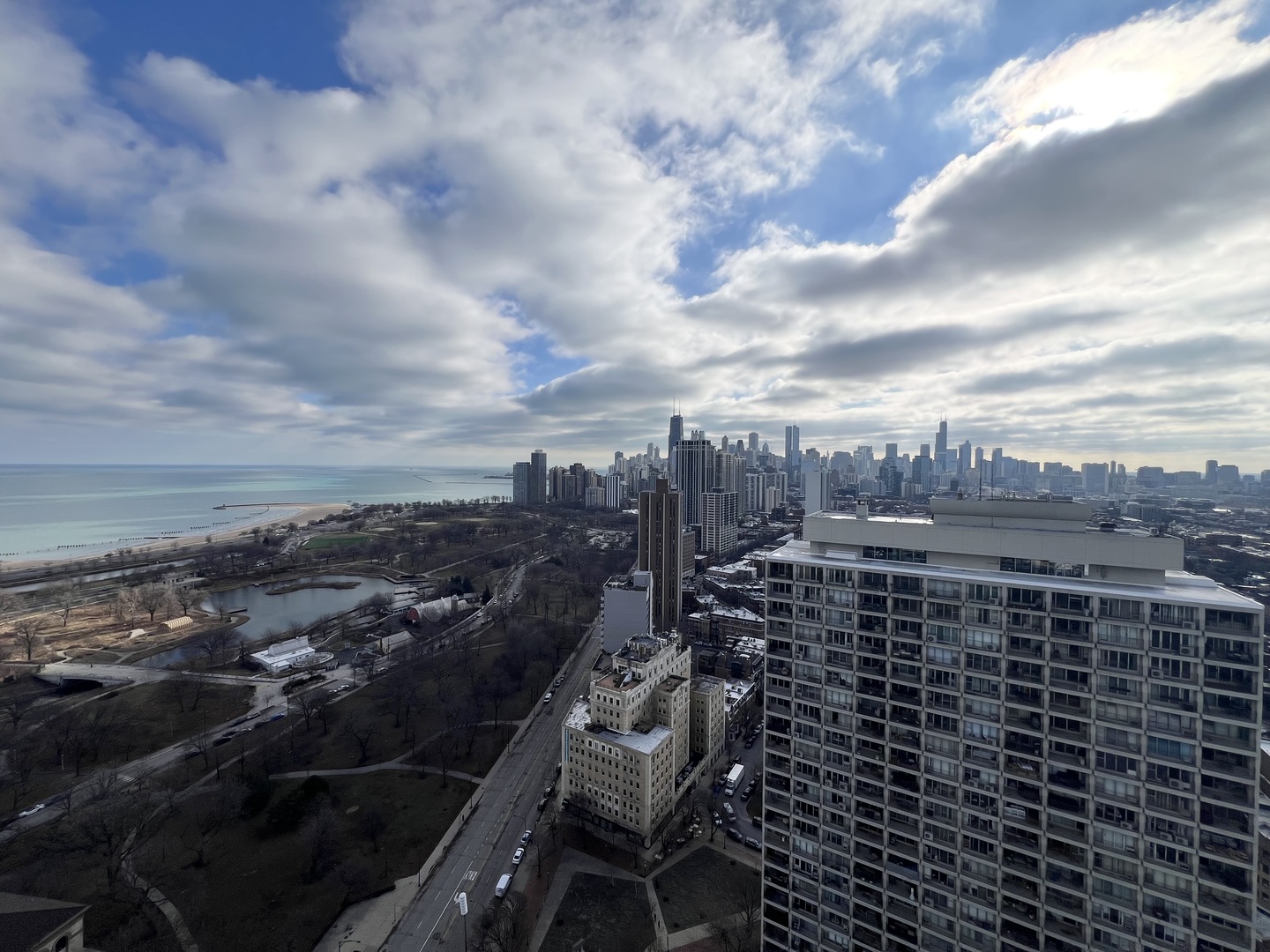 2020 N Lincoln Park West Unit: 35K