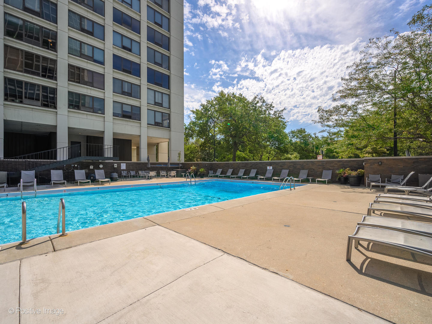 2800 N Lake Shore Drive Unit: 801