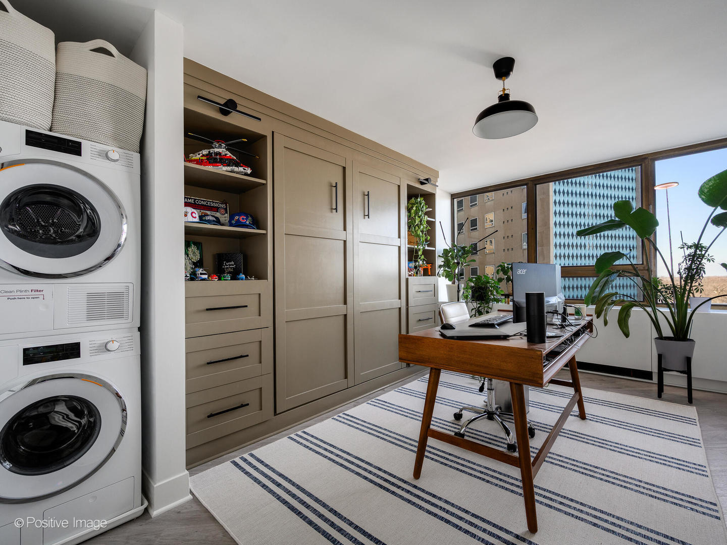 2800 N Lake Shore Drive Unit: 801
