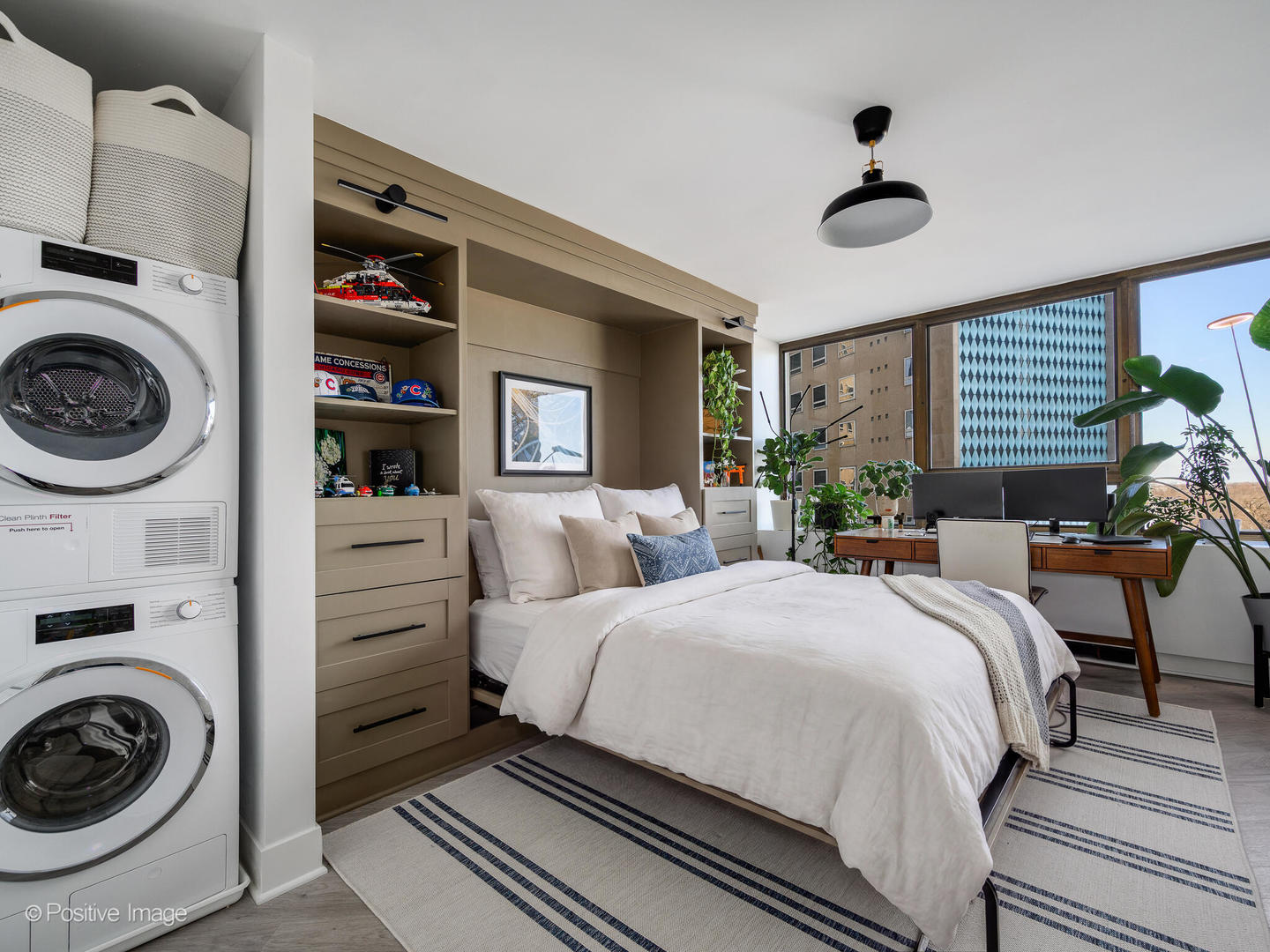 2800 N Lake Shore Drive Unit: 801