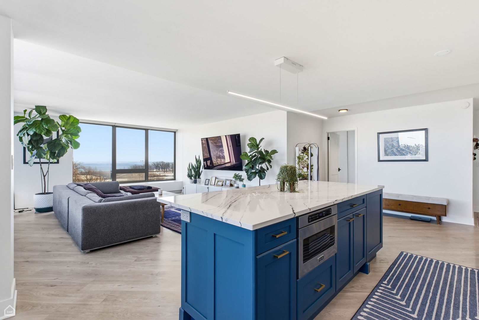 2800 N Lake Shore Drive Unit: 801