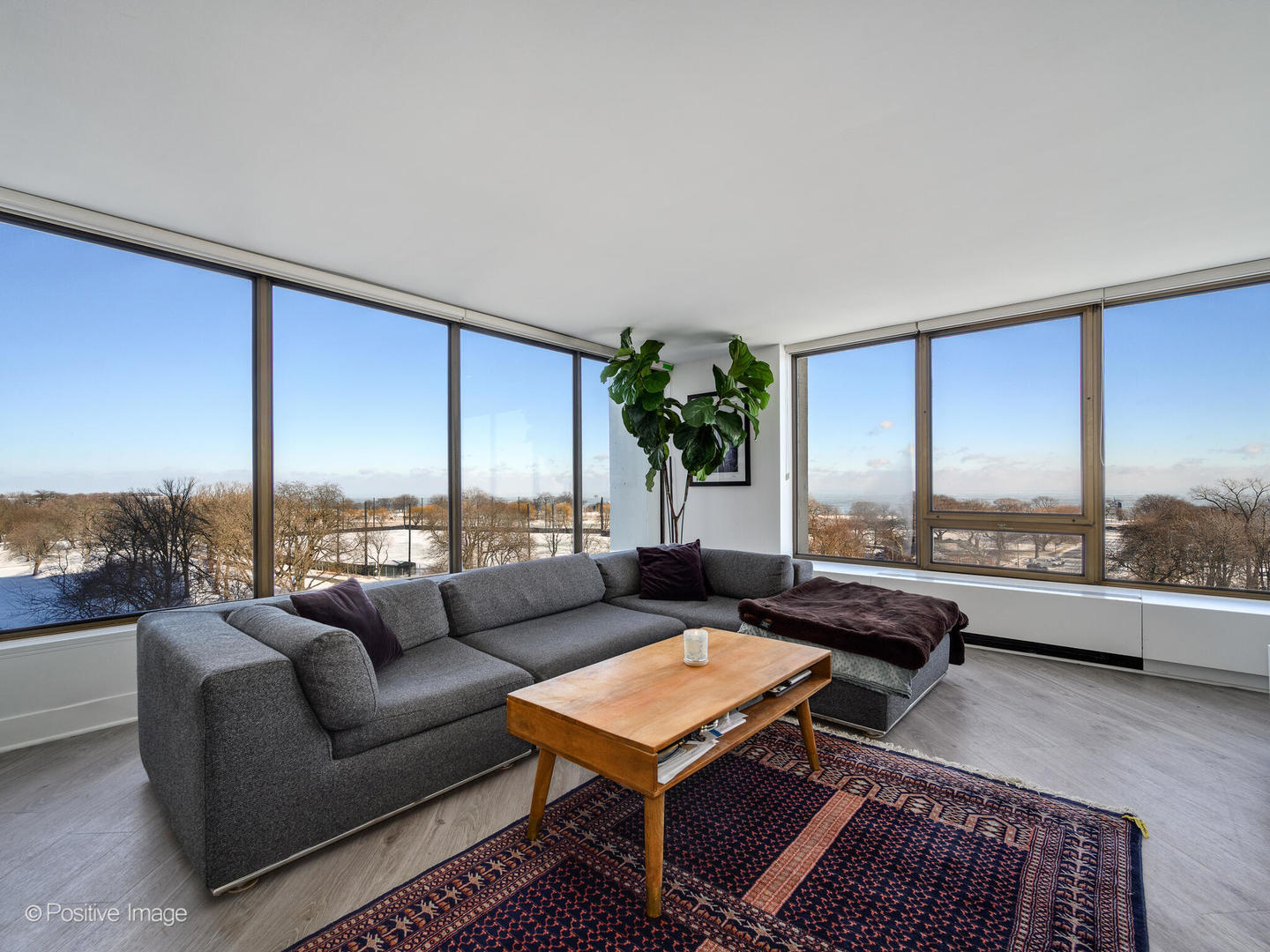 2800 N Lake Shore Drive Unit: 801