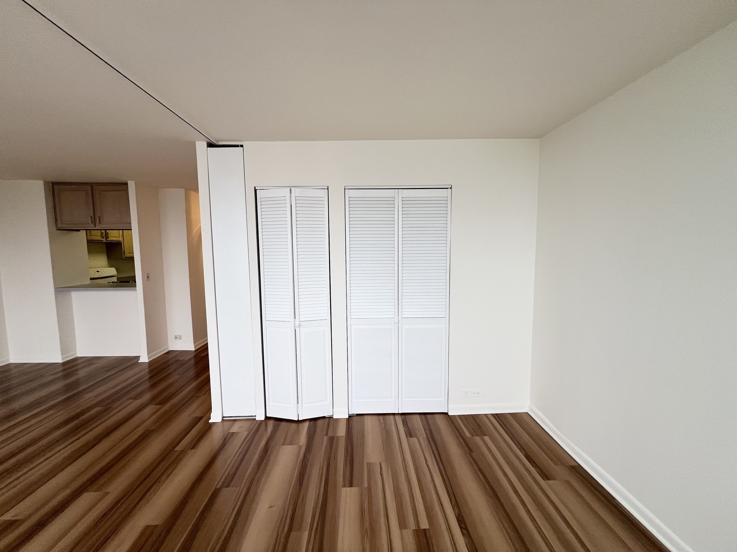 2800 N Lake Shore Drive Unit: 2711