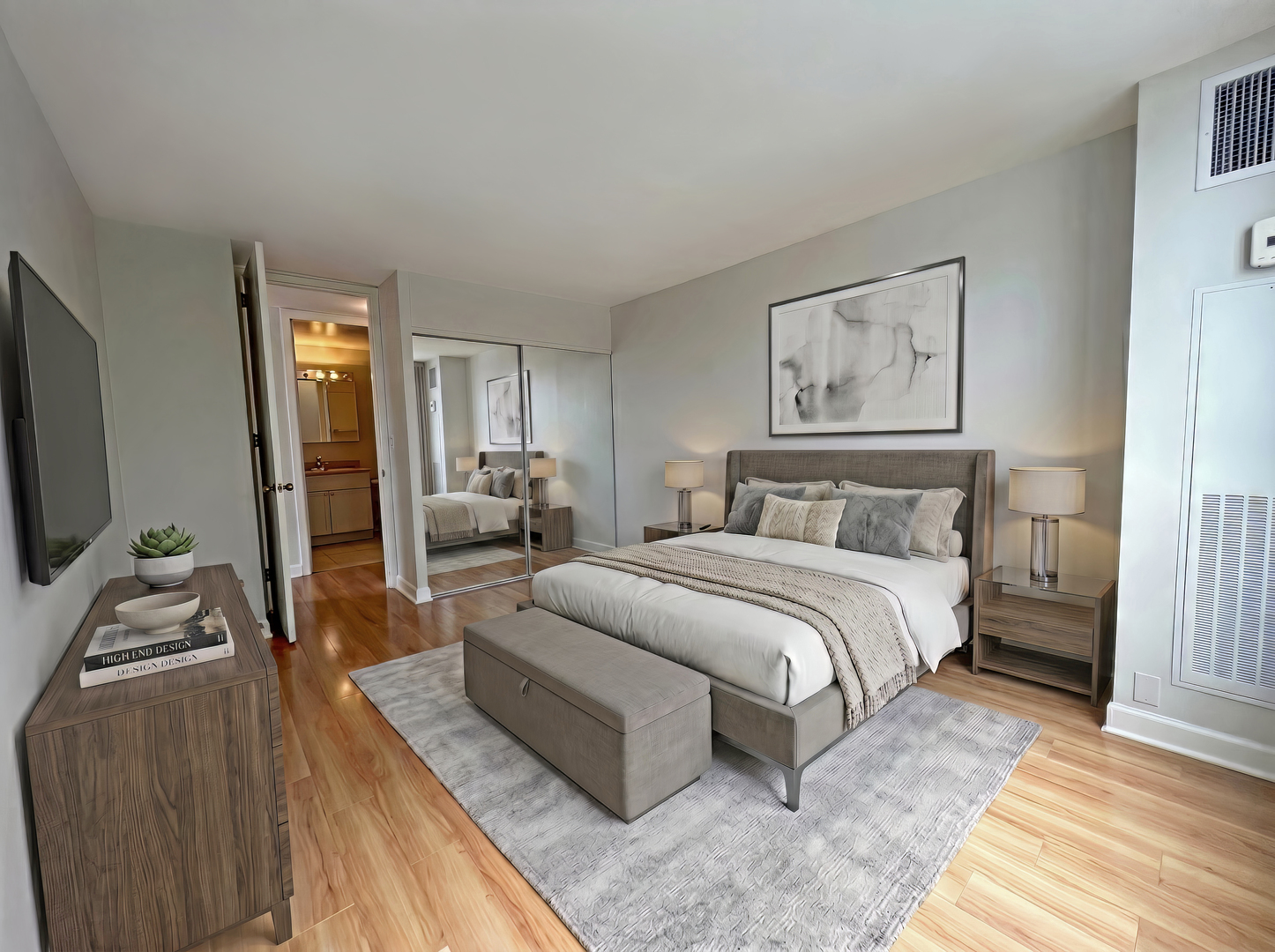 2020 N Lincoln Park West Unit: 4M