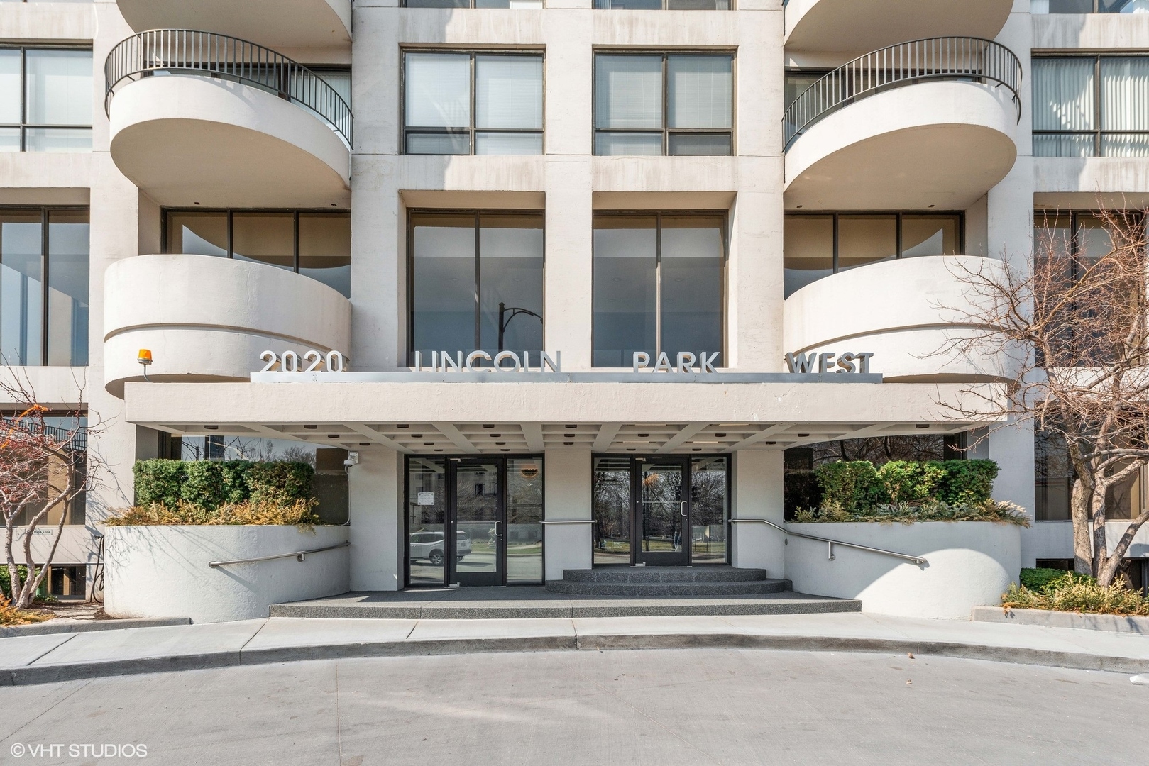 2020 N Lincoln Park West Unit: 16B