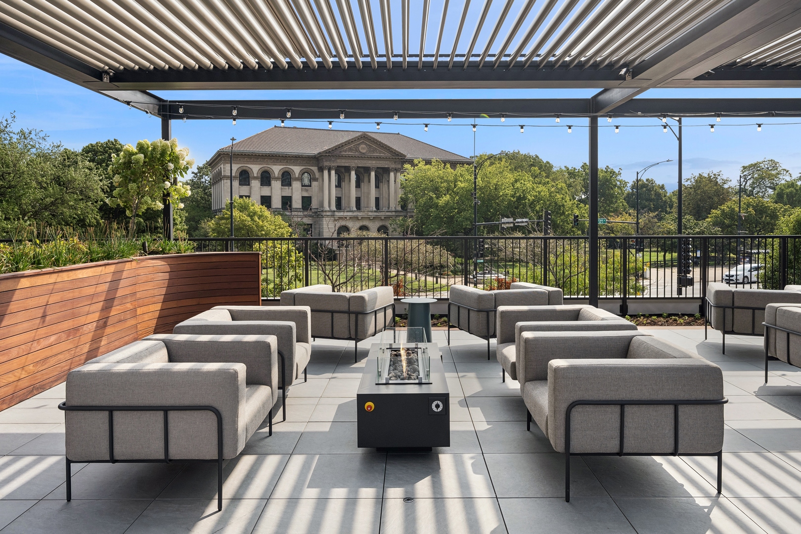 2020 N Lincoln Park West Unit: 16B