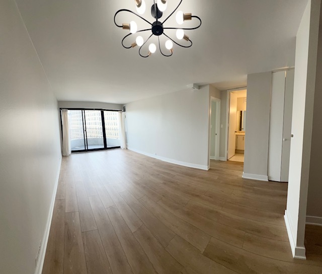 2020 N Lincoln Park West Unit: 13C