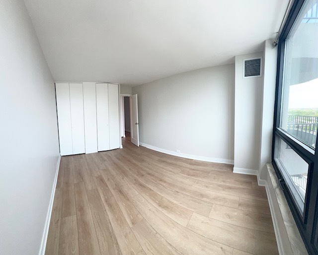2020 N Lincoln Park West Unit: 13C