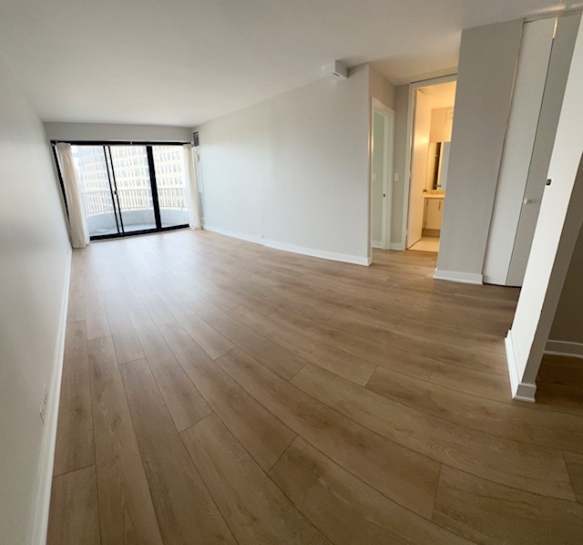2020 N Lincoln Park West Unit: 13C