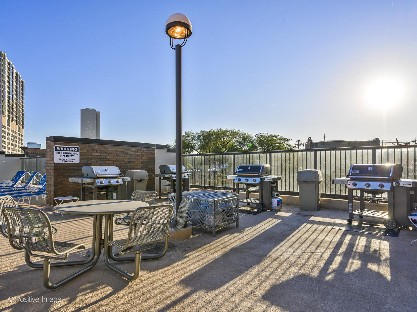 1850 N CLARK Street Unit: 710