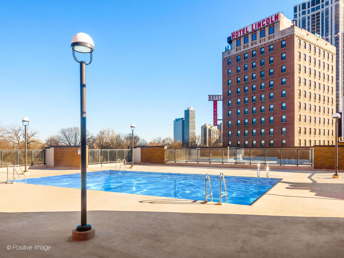 1850 N CLARK Street Unit: 710