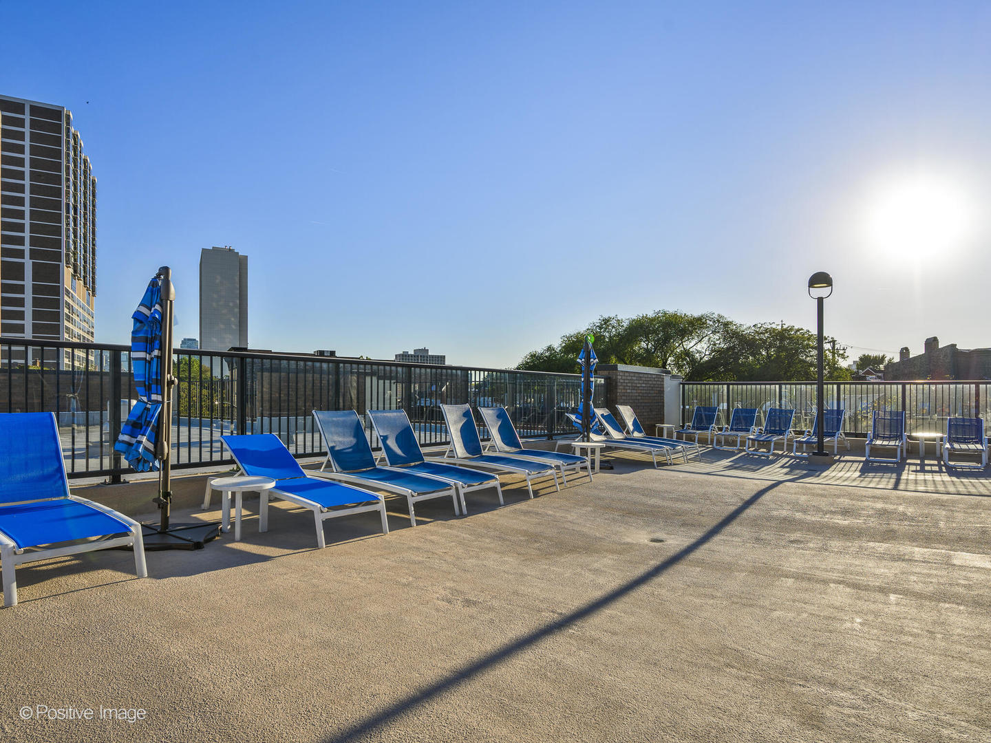 1850 N CLARK Street Unit: 710