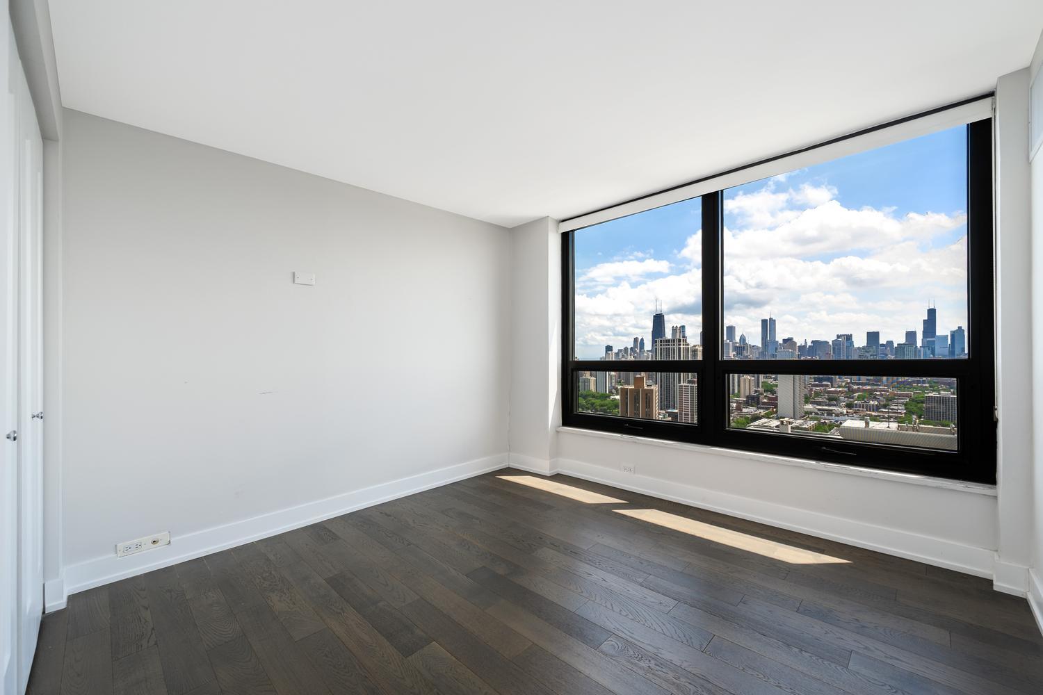 2020 N Lincoln Park West Unit: 38ML