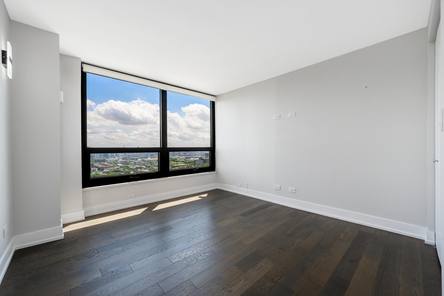 2020 N Lincoln Park West Unit: 38ML