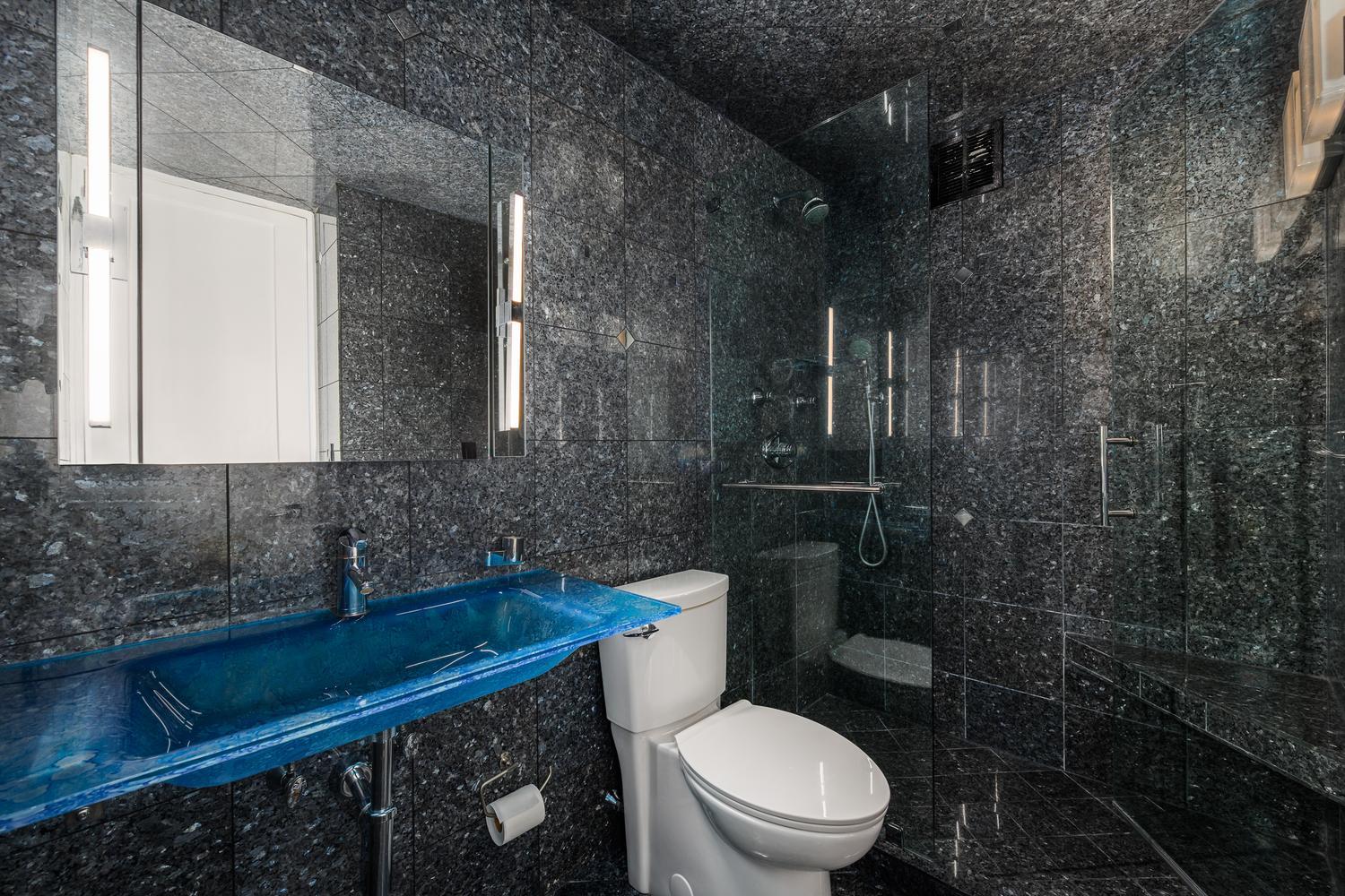 2020 N Lincoln Park West Unit: 38ML