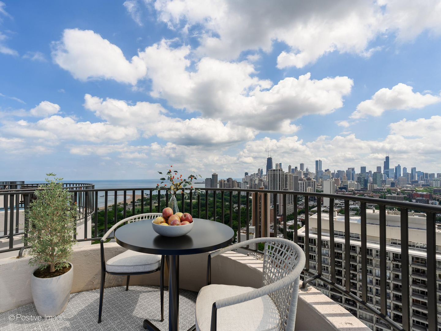 2020 N Lincoln Park West Unit: 38ML